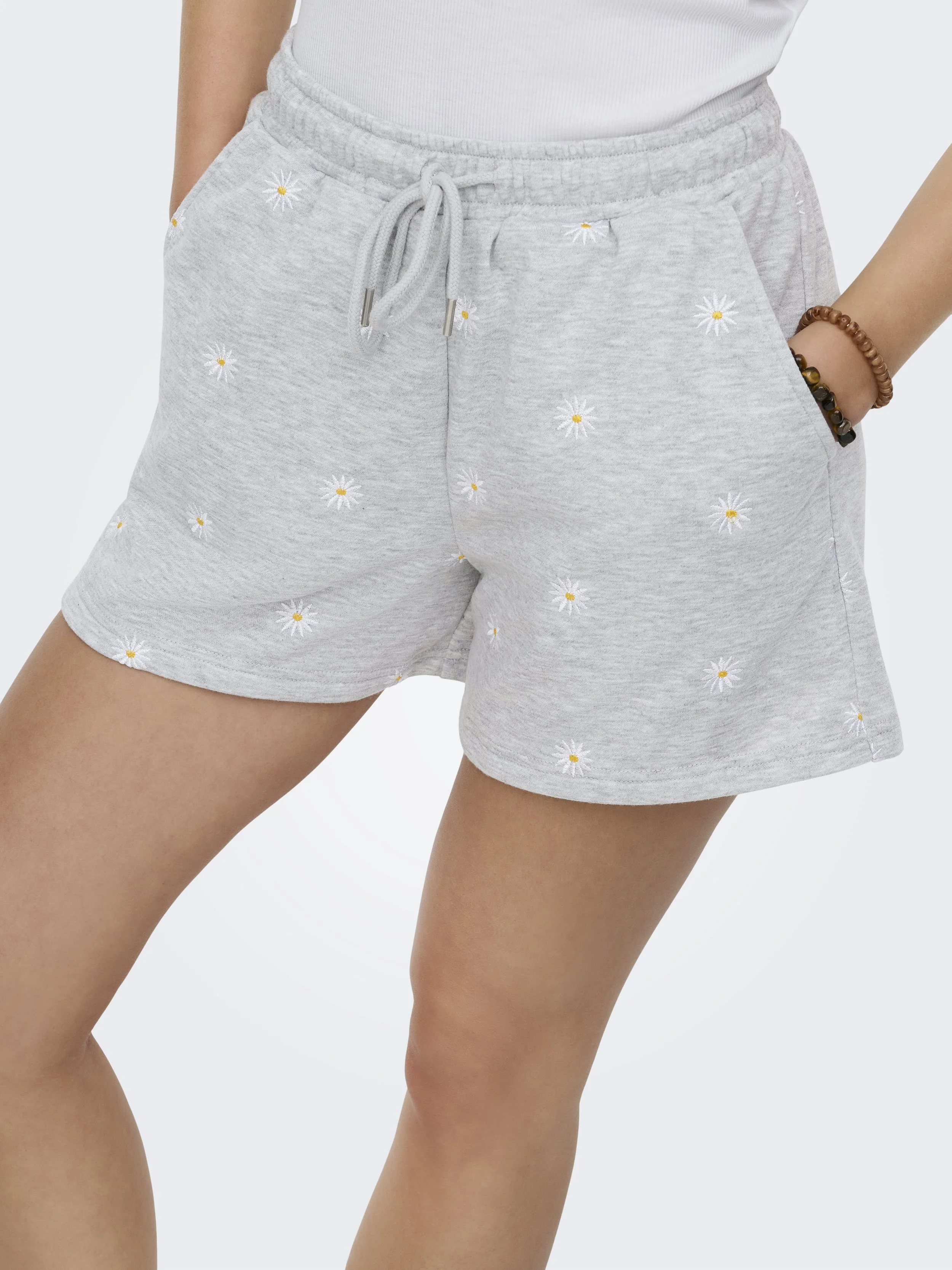 ONLY_Springsummer_4982489_15371343_4.jpg
