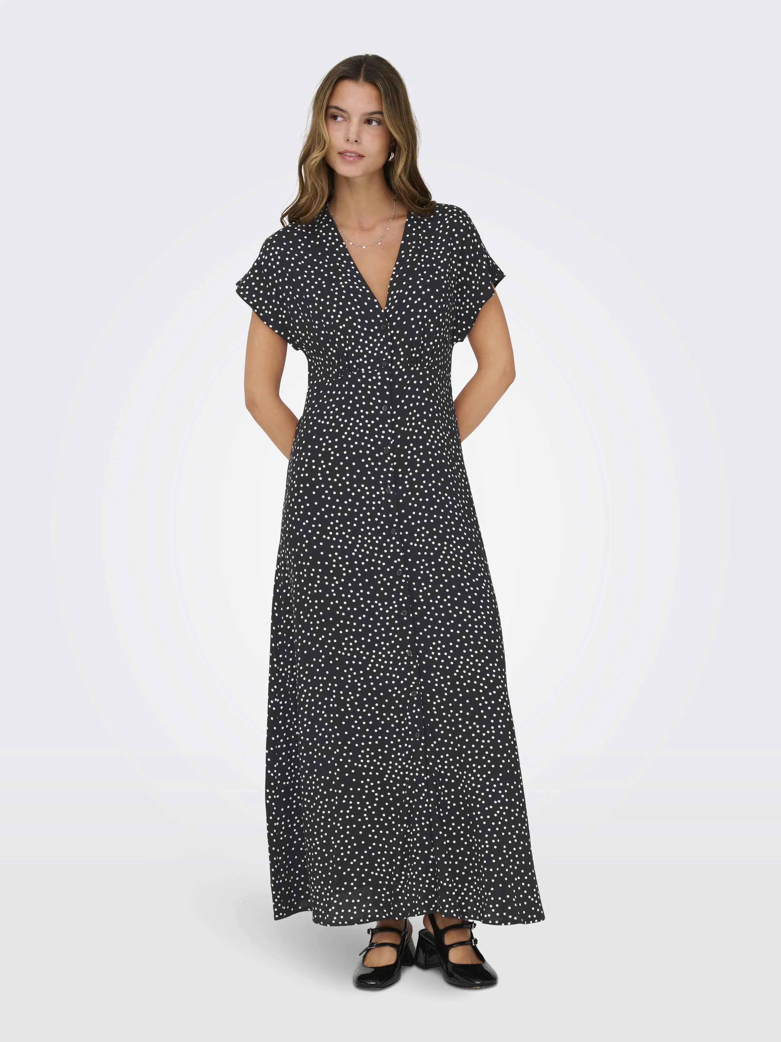 ONLY_Springsummer_4974125_15317842_3.jpg