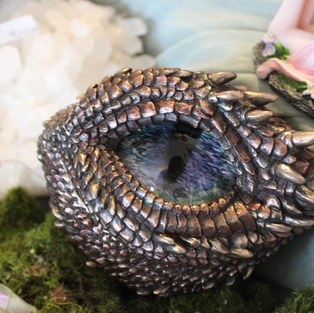 Are you a fan of our dragon eye boxes? 

Then you will love these unique new dragon eyes! ✨

This unique thorny dragon eye is available in limited stock 🐉