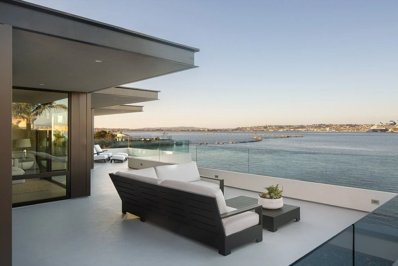 aa-coronado_bayfront_10-1920x0.jpg