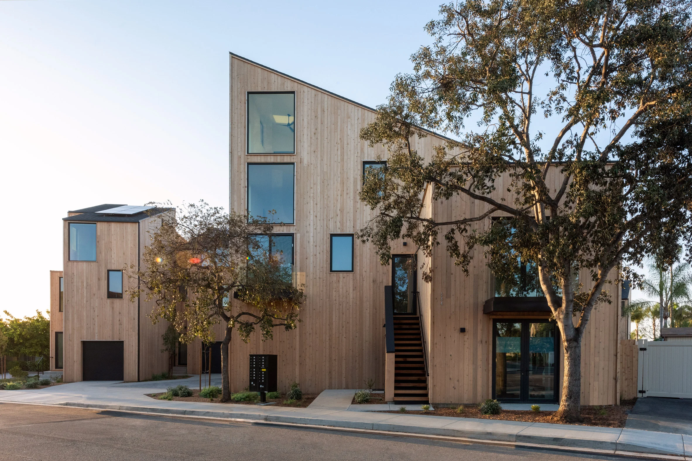 brett-farrow-laguna-row-architecture_dezeen_2364_col_22.png