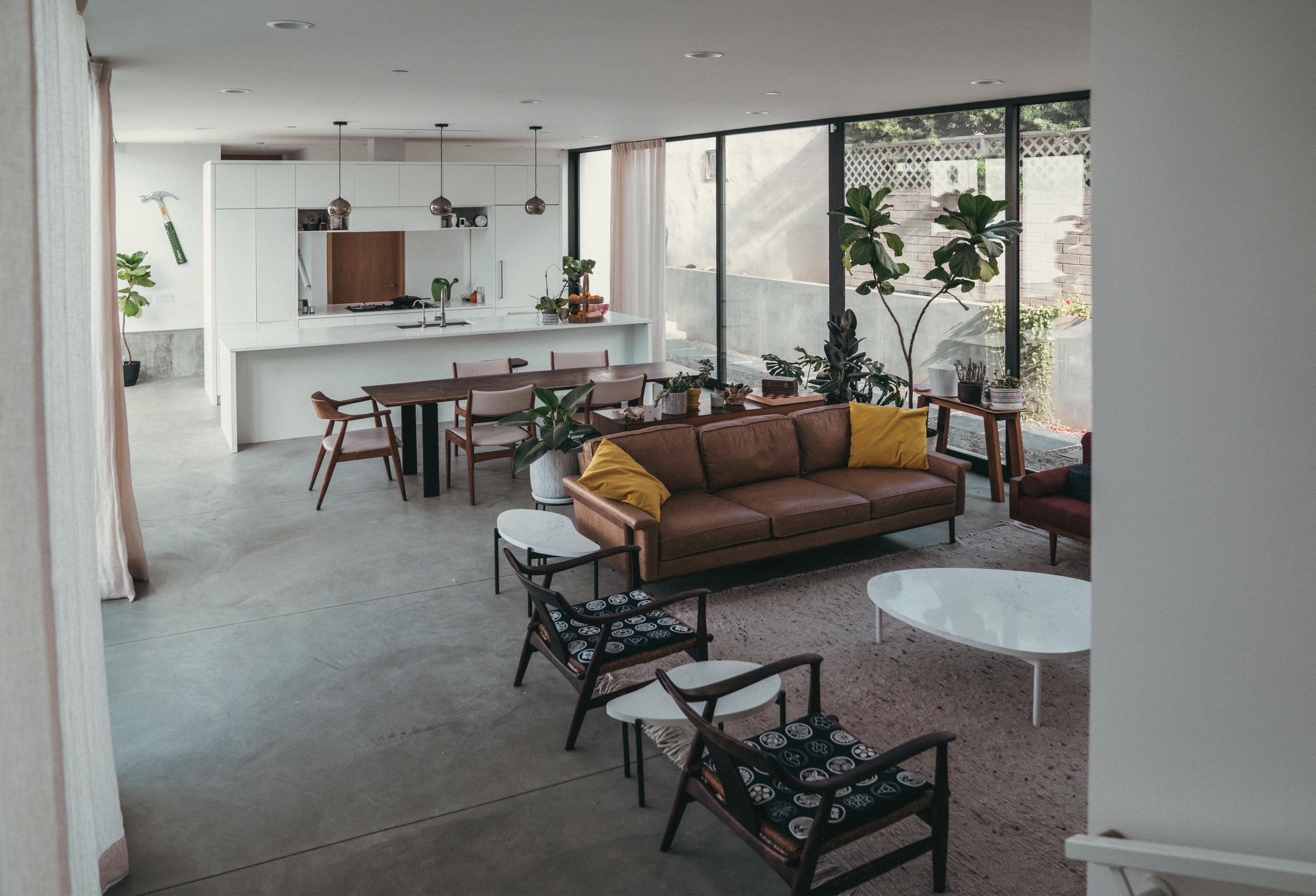 living room (1).jpg