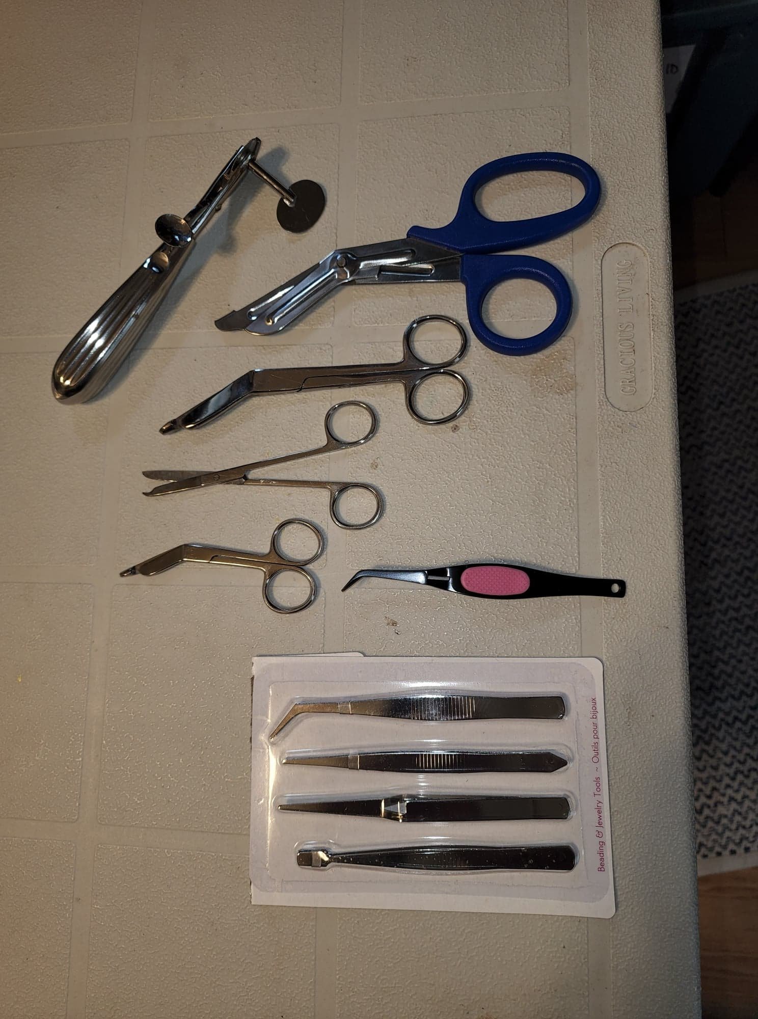 Cutting tools & tweezers