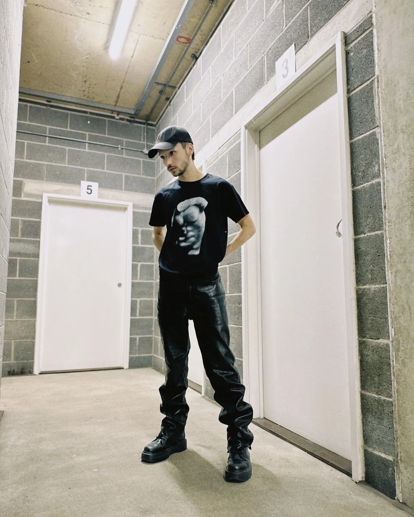 5005F77B-39F4-4A8C-B563-2C8BD14F7D96