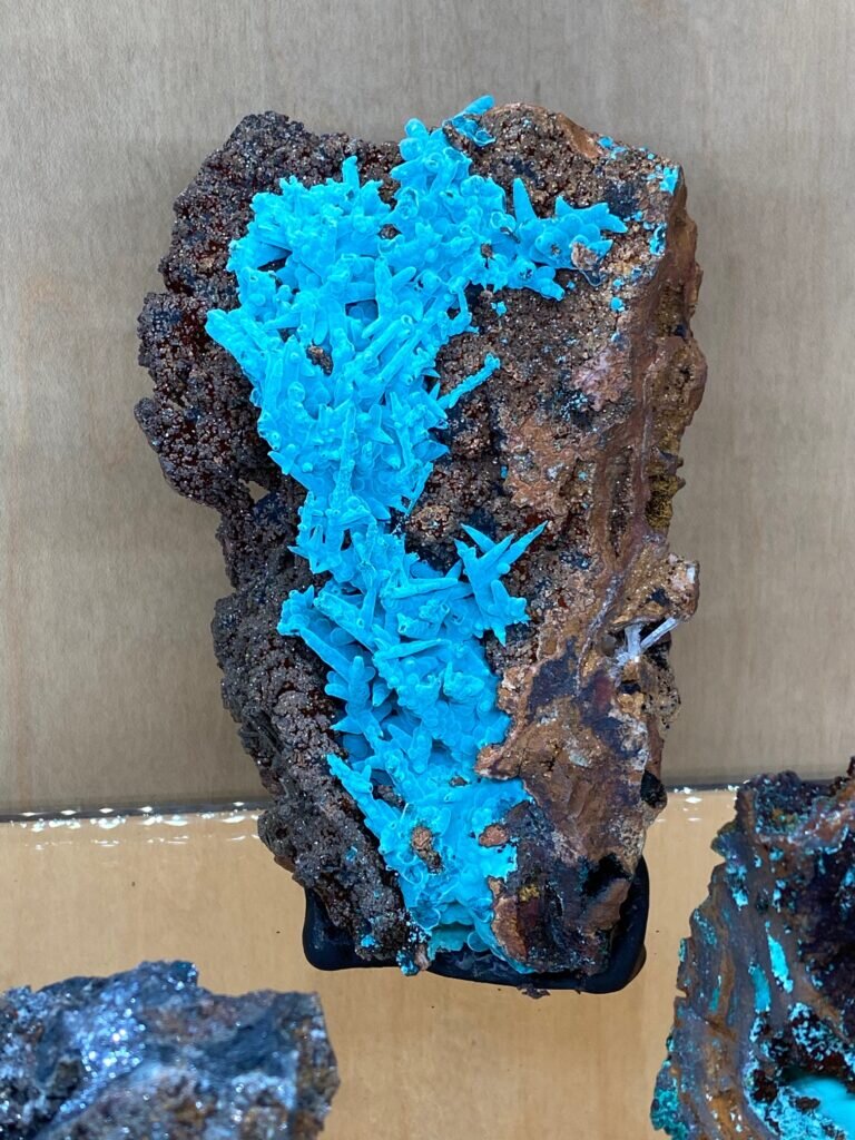 Finest known rosasite after copper wires