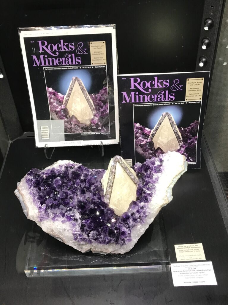 One of the signature specimens in the rock currier auction was the “skunk” amethyst plate.