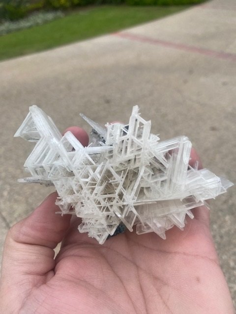 Cerussite - available