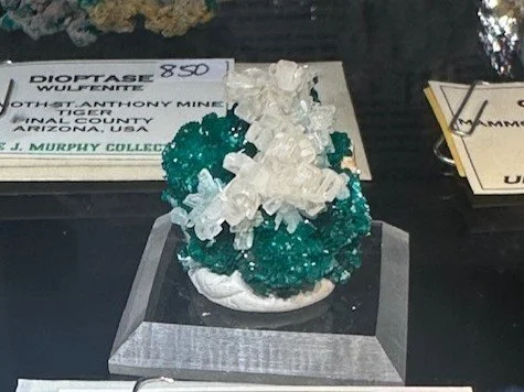 Tiger Cerussite w Dioptase