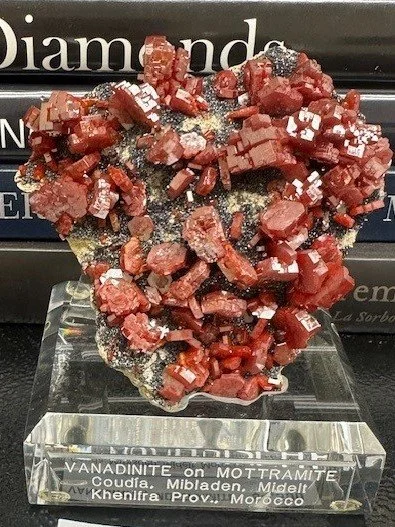 Sparkly Black Mottramite Pocket