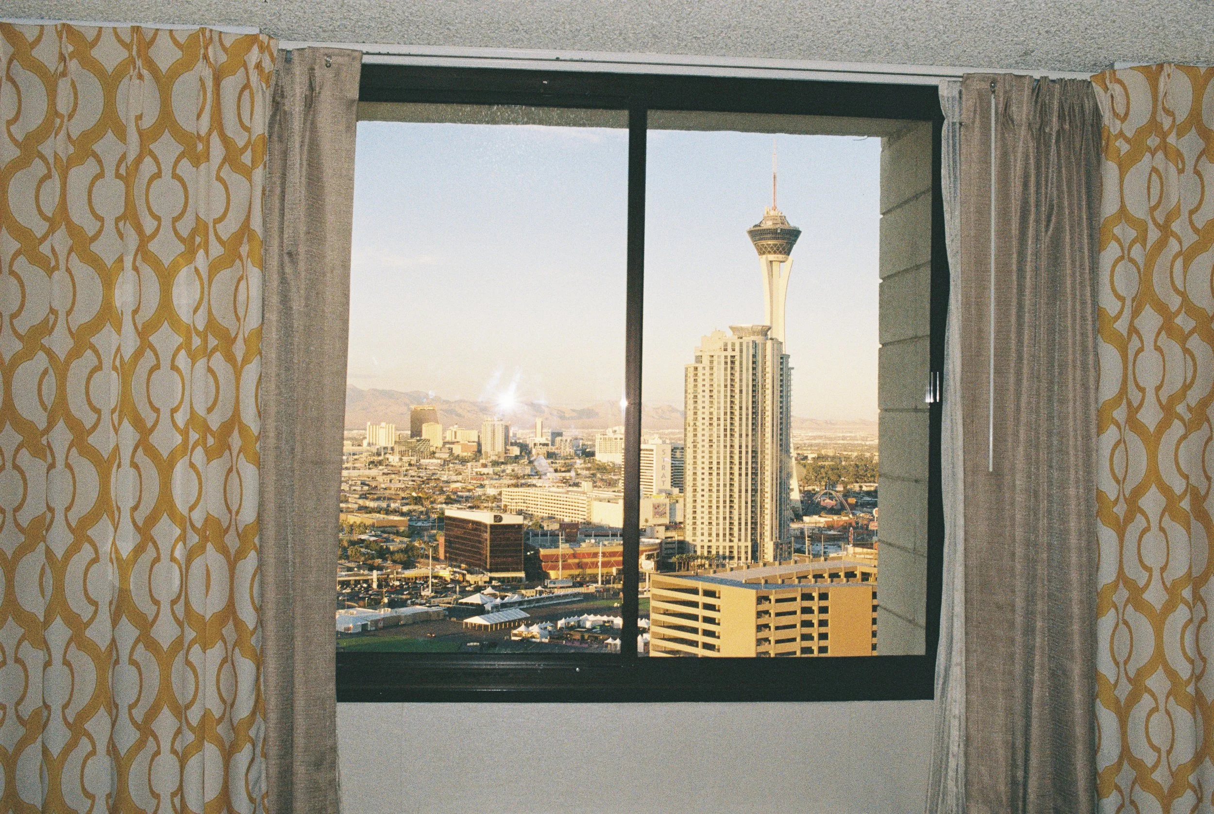 Circus-hotel-Las-Vegas-Analog-Film.jpg