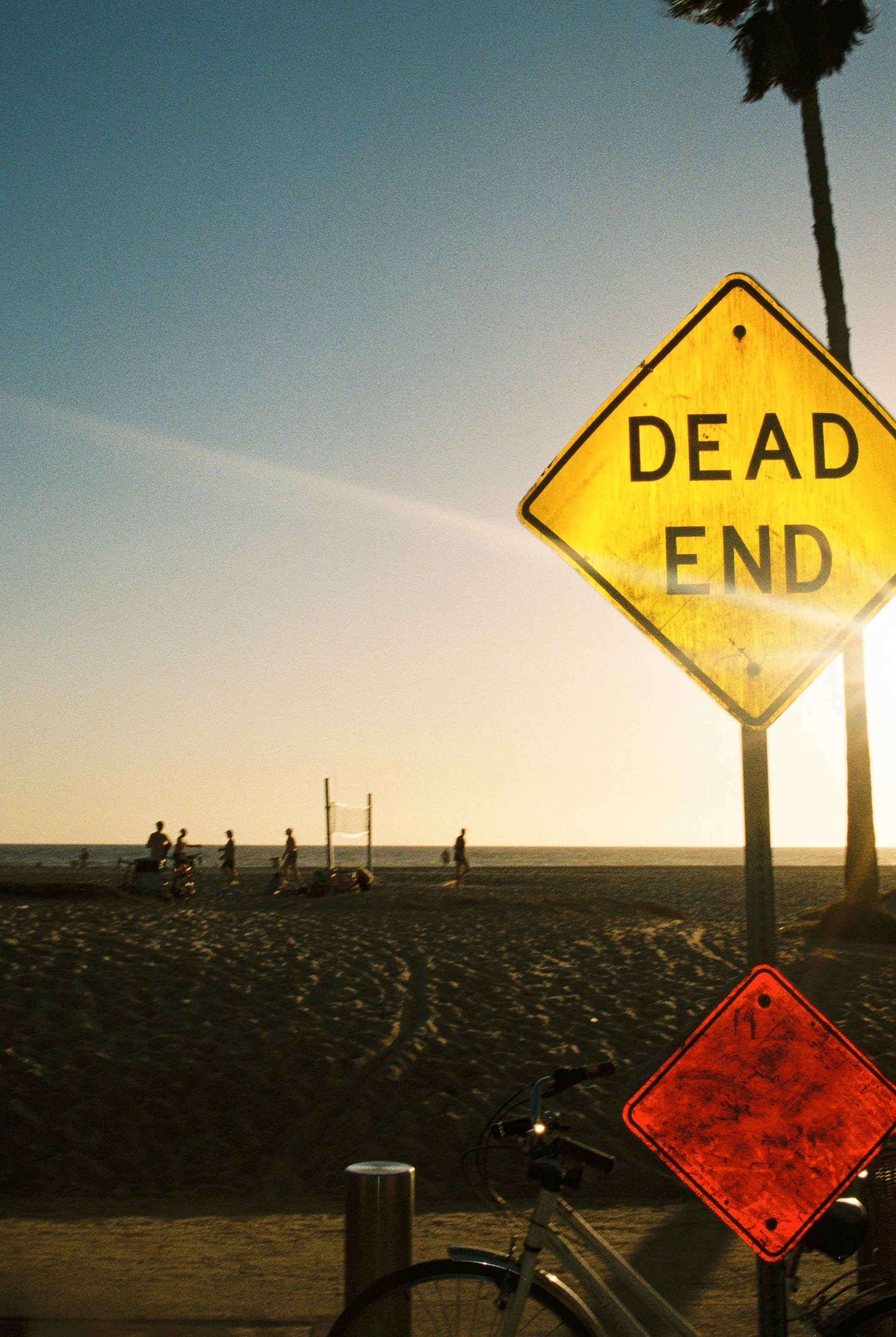 Dead-End-Venice-Beach-Analog-Film.jpg