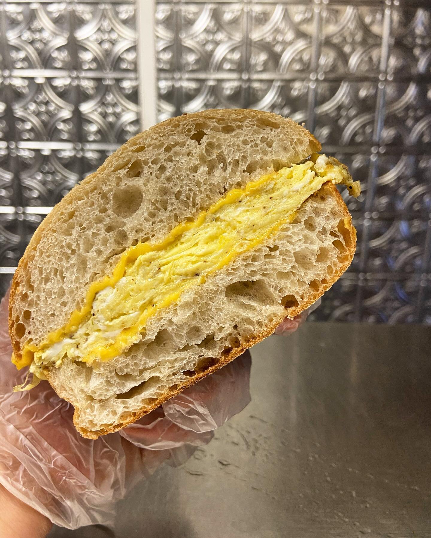 Sunday morning perfection #truesalvagecafe #cafe #bakery #chefsigne #eggsandwich #eggandcheese #mapso #soma #maplewoodnj #southorangenj #njeats #njcafe #breakfast #weekendvibes #eatlocalnj #smallbusiness #yum #foodgram #foodpic #sandwich