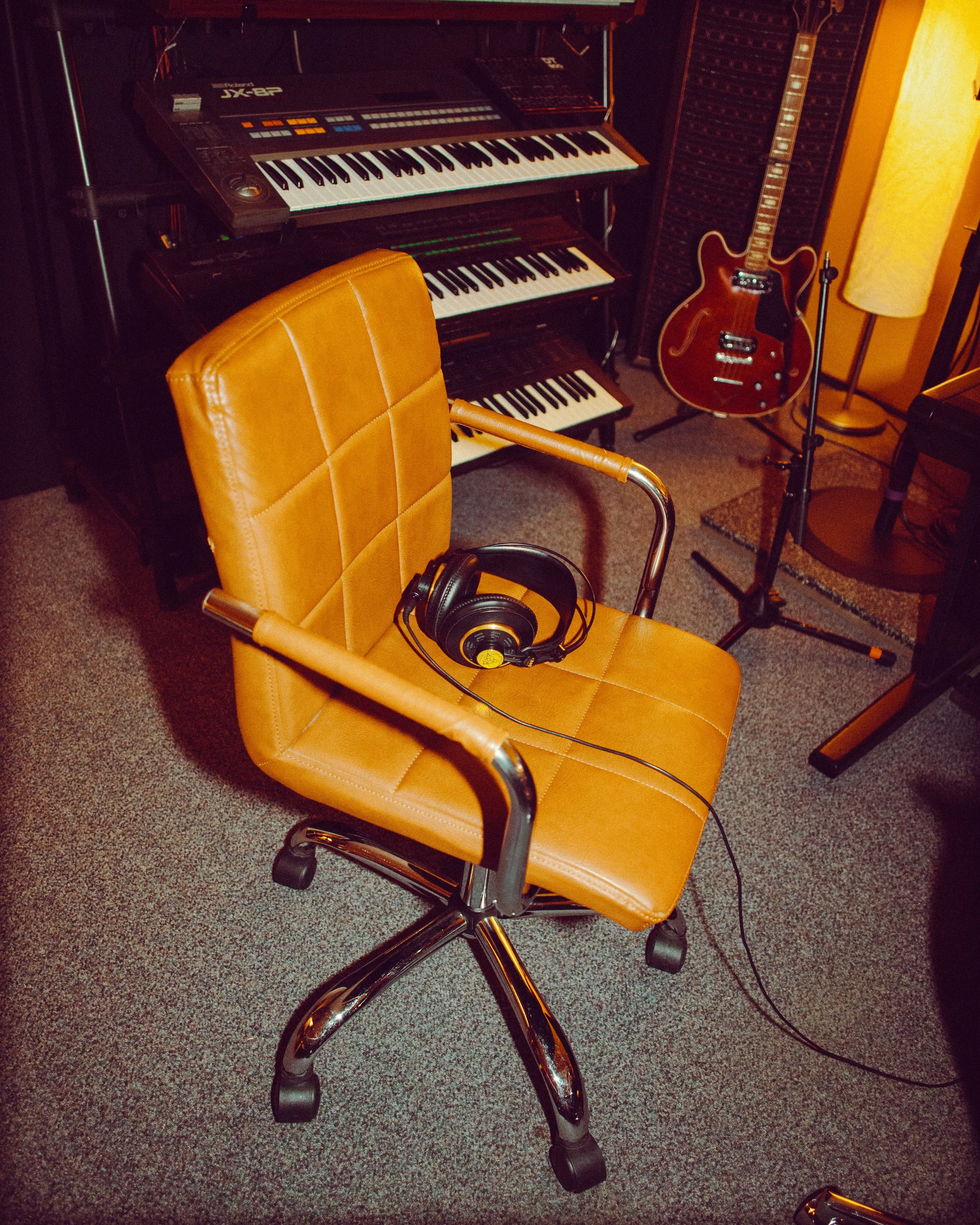 ROMANCESTUDIOlast-08.jpg