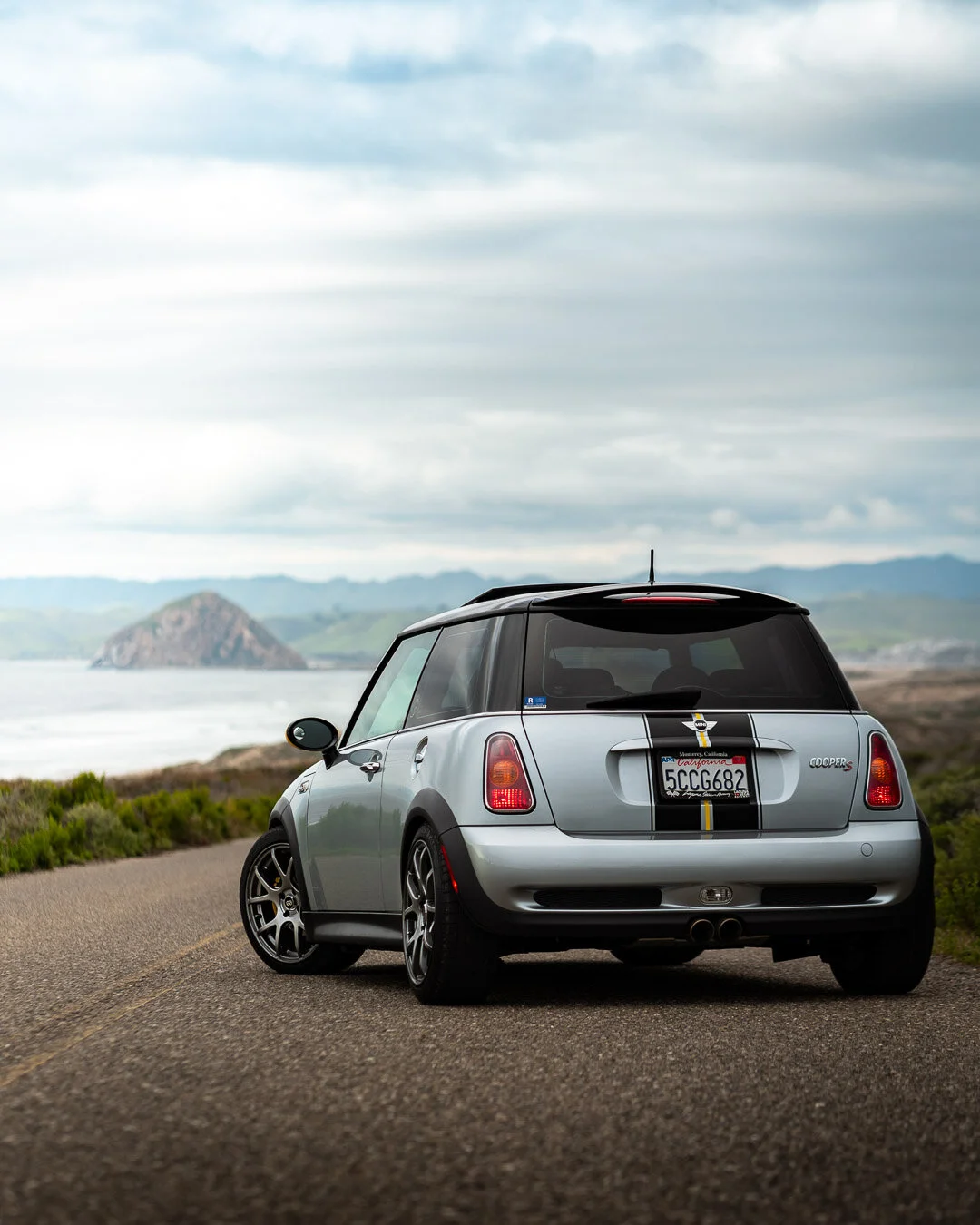 mini-cooper-s-morro-rock.jpg