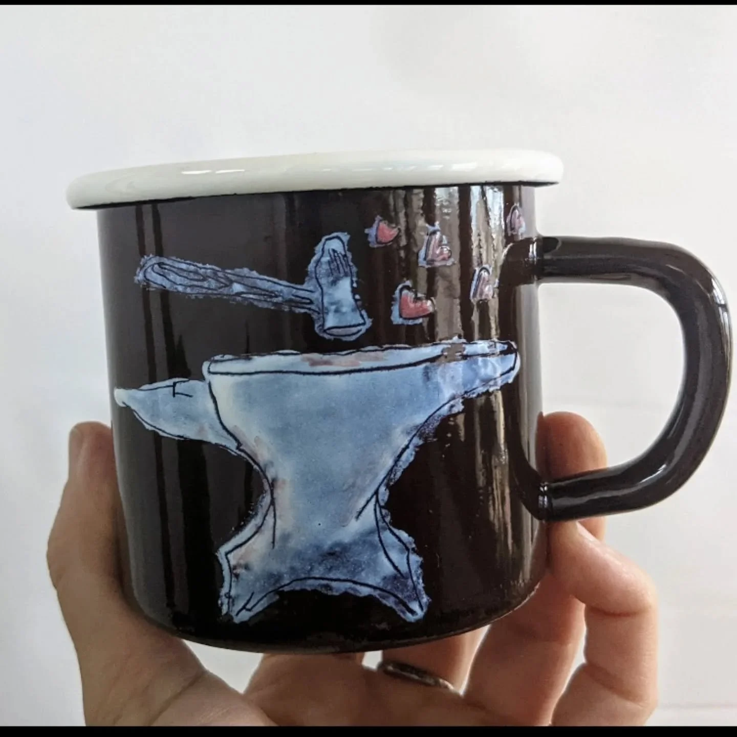 If anyone in the twin cities area is looking for a custom mug as a holiday gift I'm taking orders! 

DM me for details! 

#pmworkshop
#bespokegifts 
#ilovemyjob❤️