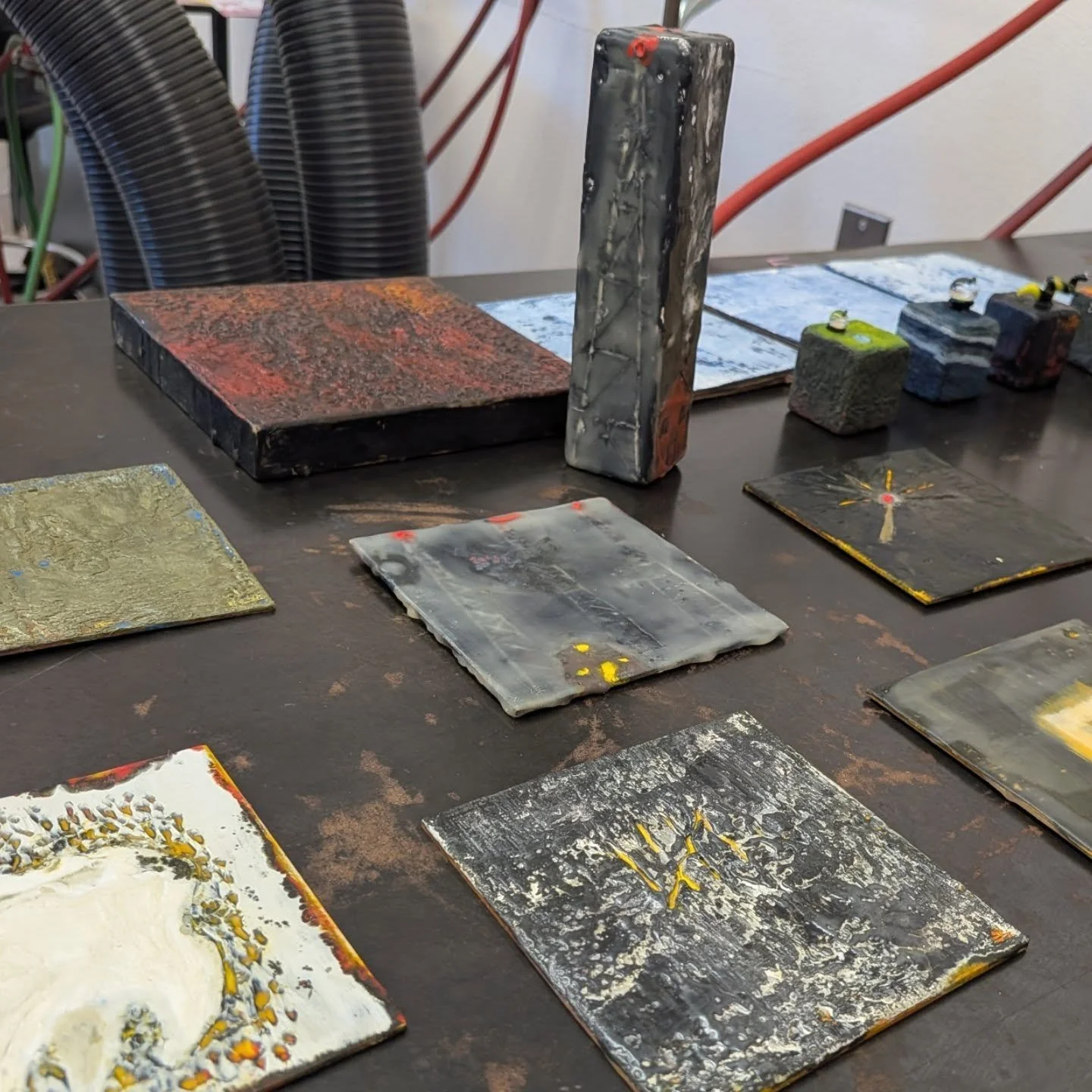Some images of (mostly) student work from the final day of the 6 week encaustic painting and a one day enamel on copper sampler classes I instruct at the Chicago avenue for arts center. 

New classes are open for registration, go learn to make art wi