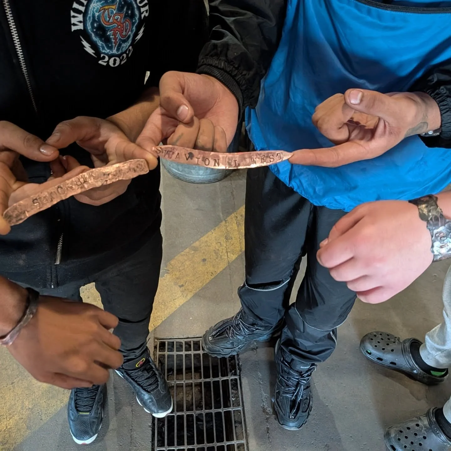 Yesterday I had my SPPS Jewelry Art Sampler class do some blacksmithing to forge copper or stainless steel cuff bracelets and name badges. Everyone did a super great job and I love some of the patina that they ended up with on their pieces!