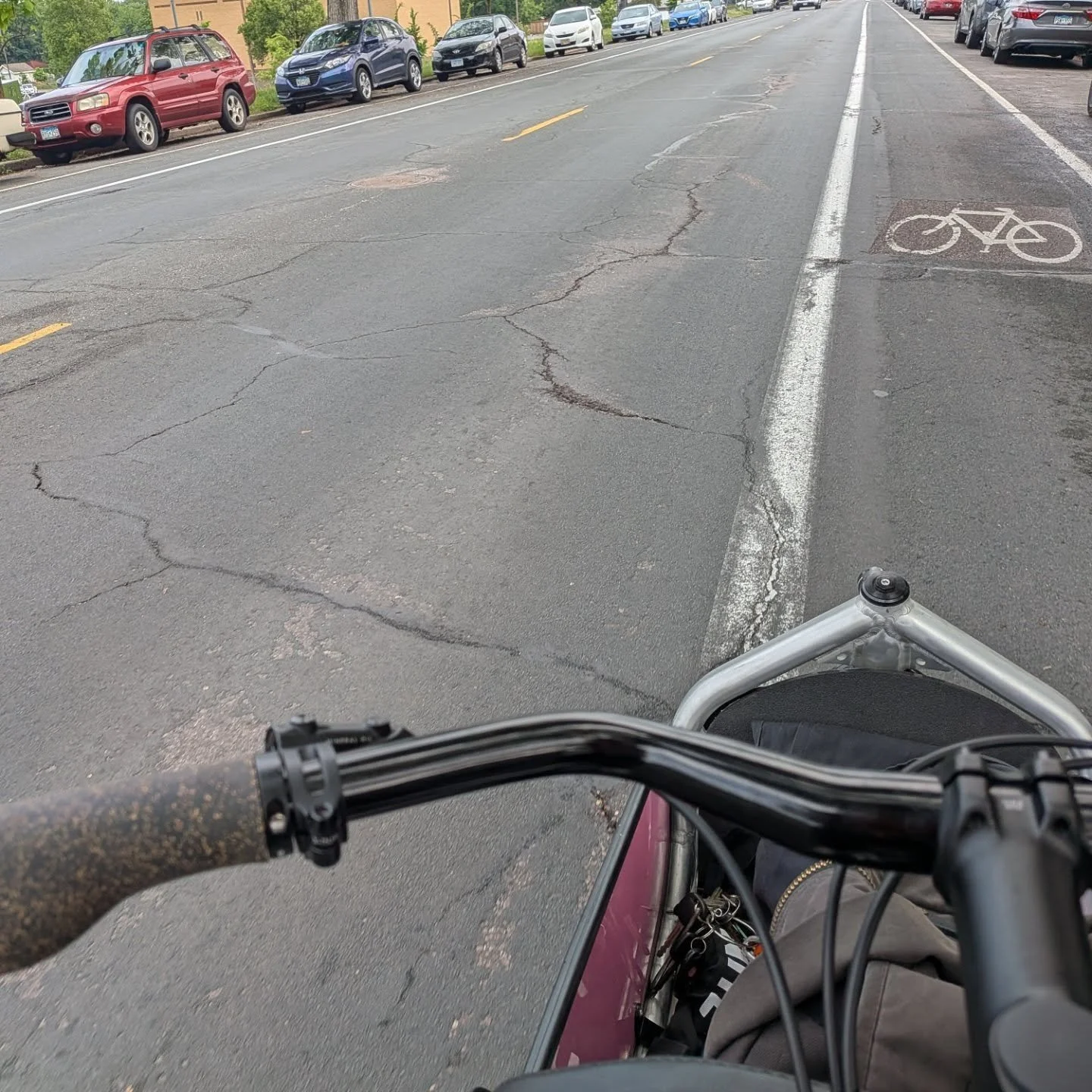 Wonderful start to the day. 

Cargo bike love followed by the first of a 5 session course teaching my Small Things Casting class @fireartscenter 

I'm really excited to see what this batch of students makes and very much enjoyed some familiar faces i