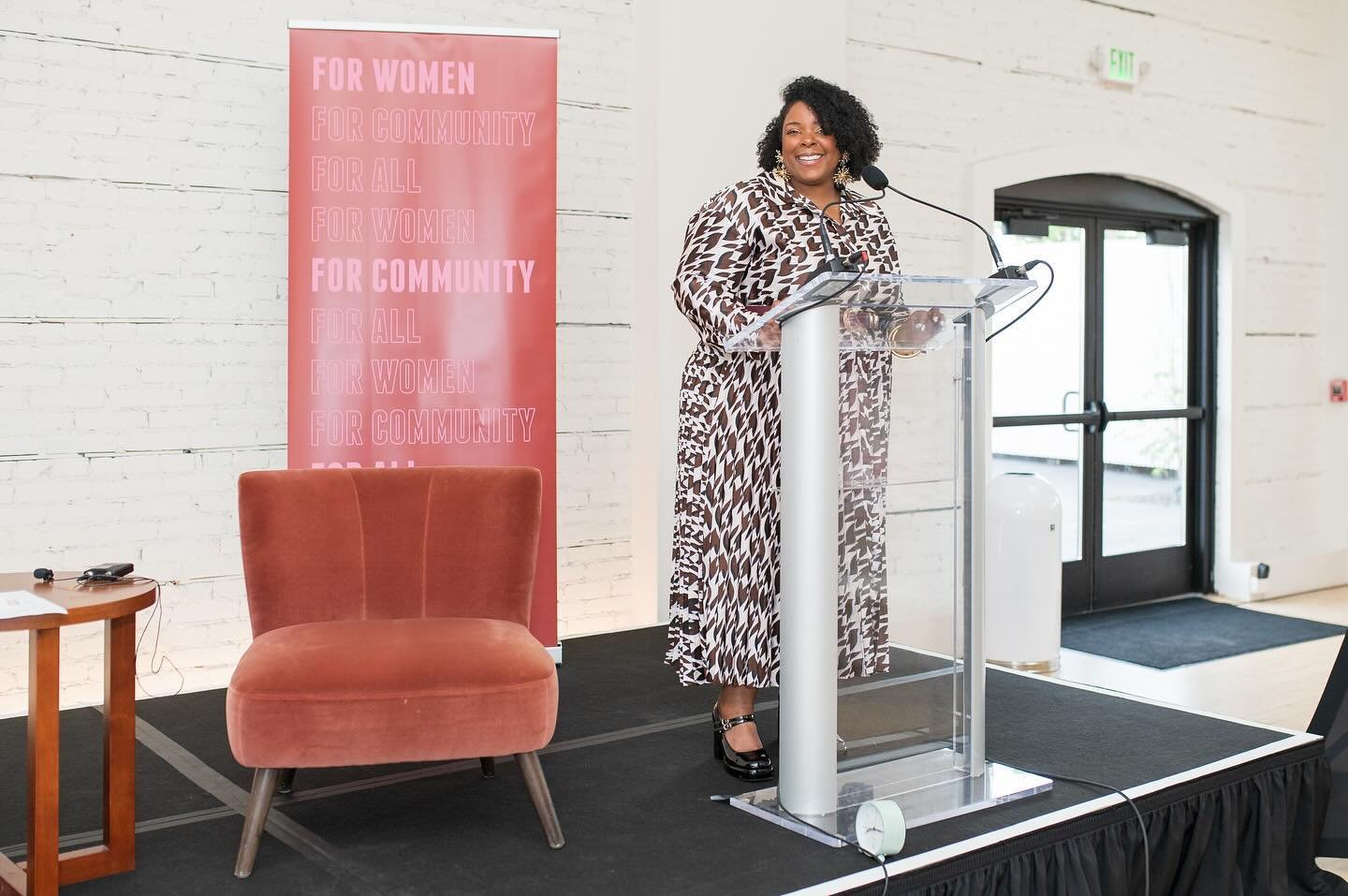 I think I like this little life ✨✨✨. Still riding high on the energy from Collaborate Cleveland&rsquo;s Women&rsquo;s Breakfast. 
Collaboration looks good on all of us.

📸 by @kamron_khan
