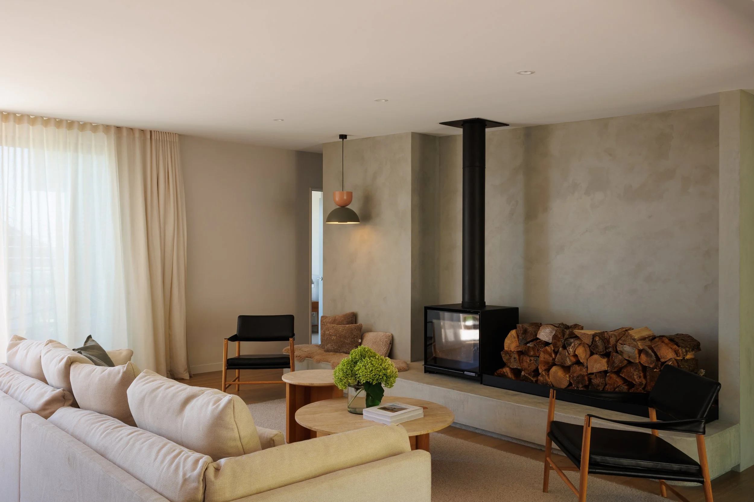 Bayview Road Twin Gables Lounge