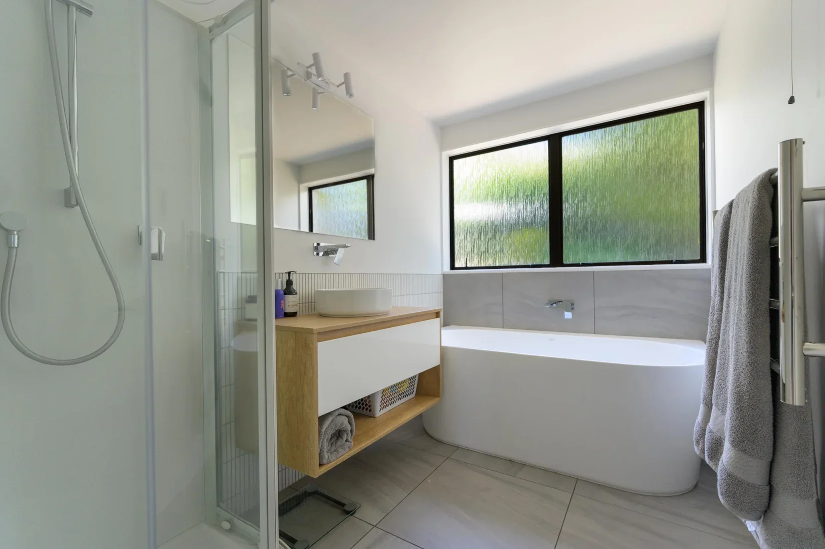 Tresillian Drive House Bathroom