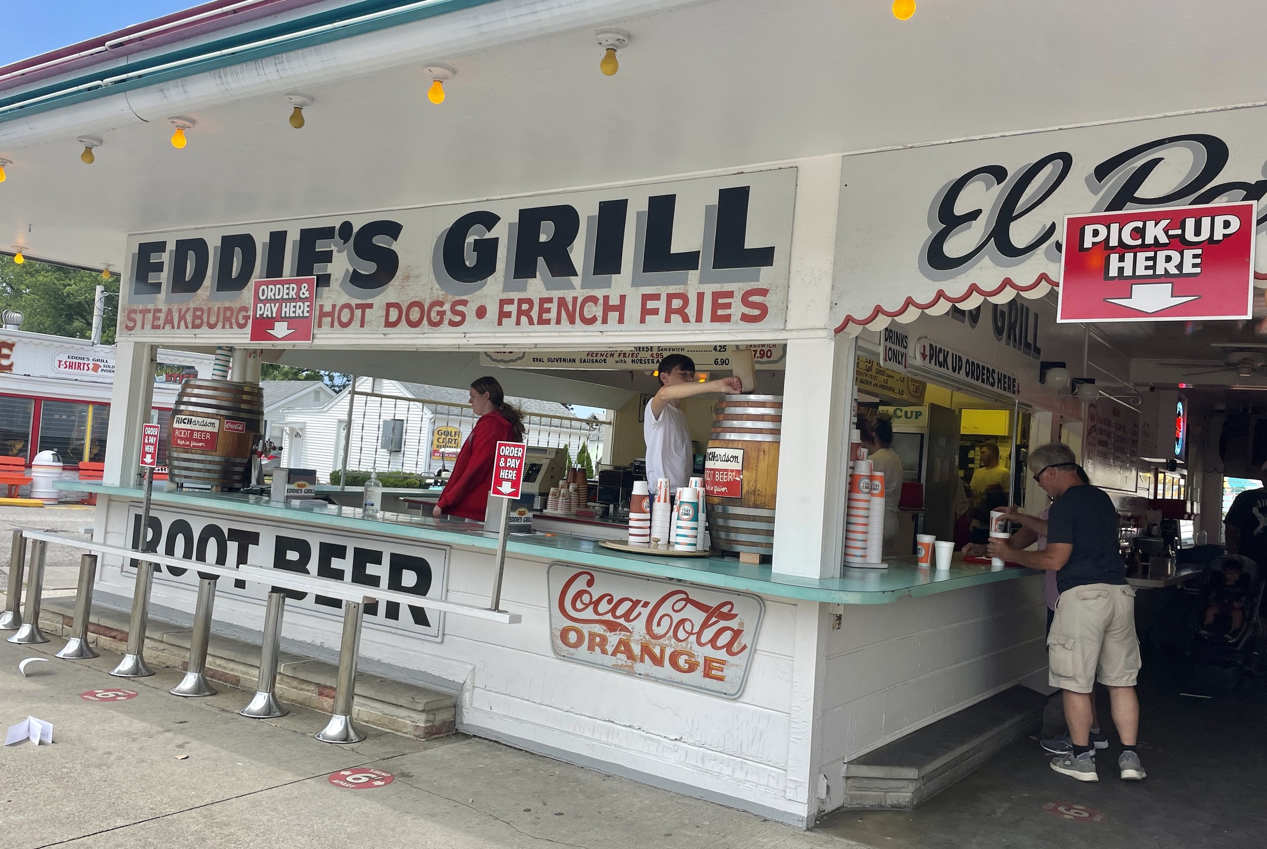 GOTL Eddie's grill.JPG