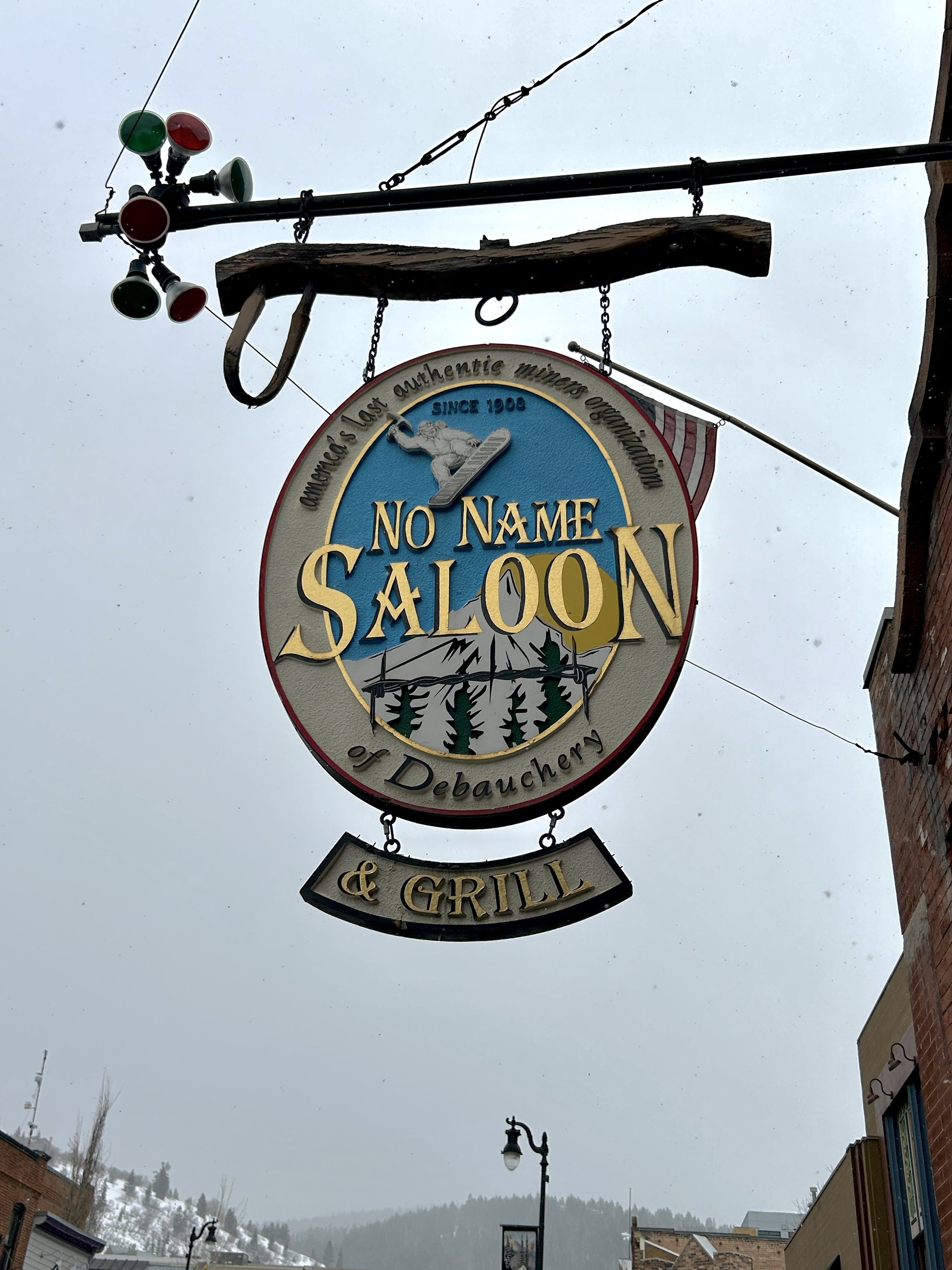 No name saloon sign.JPG