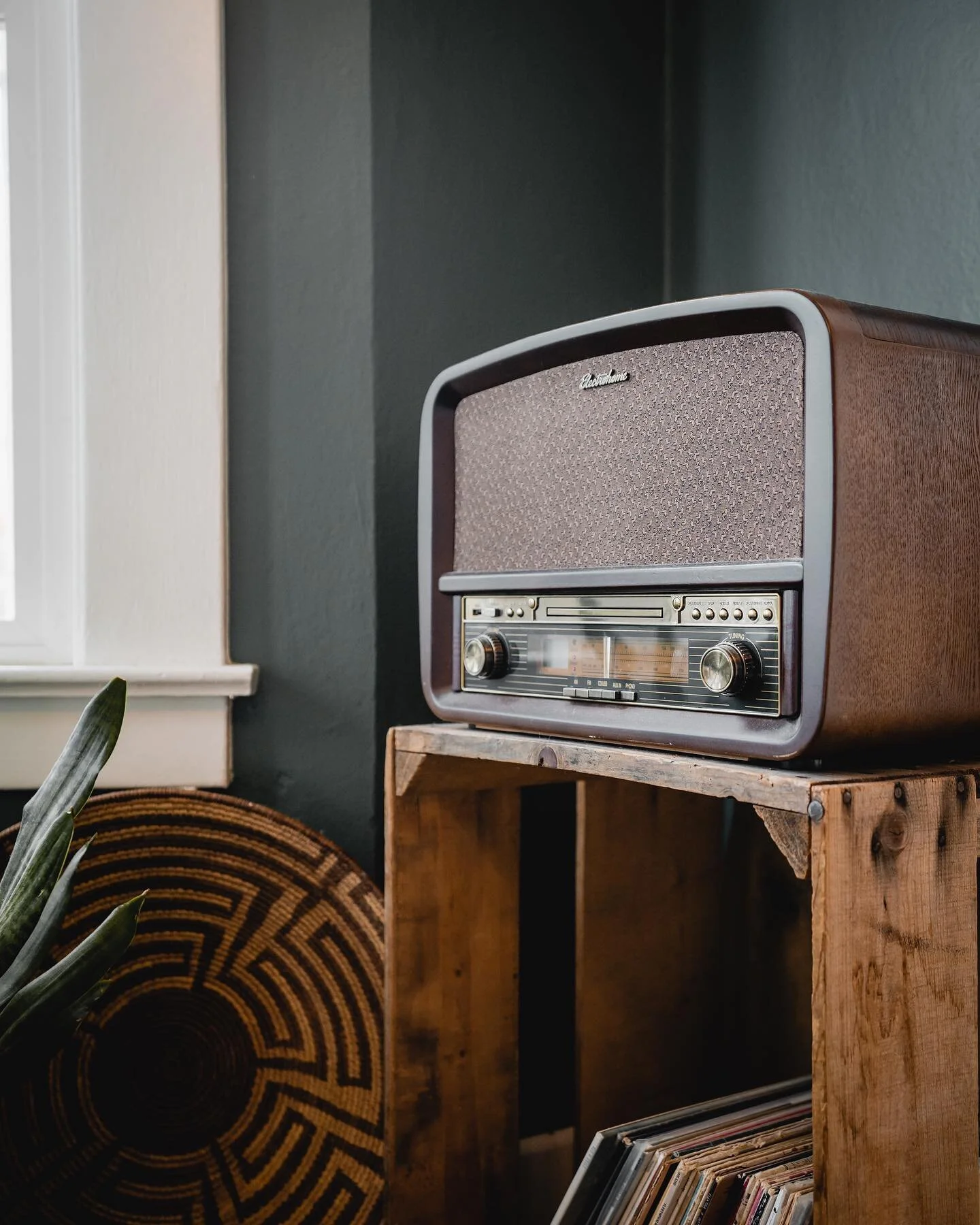 Vintage Vibes with @ey_you