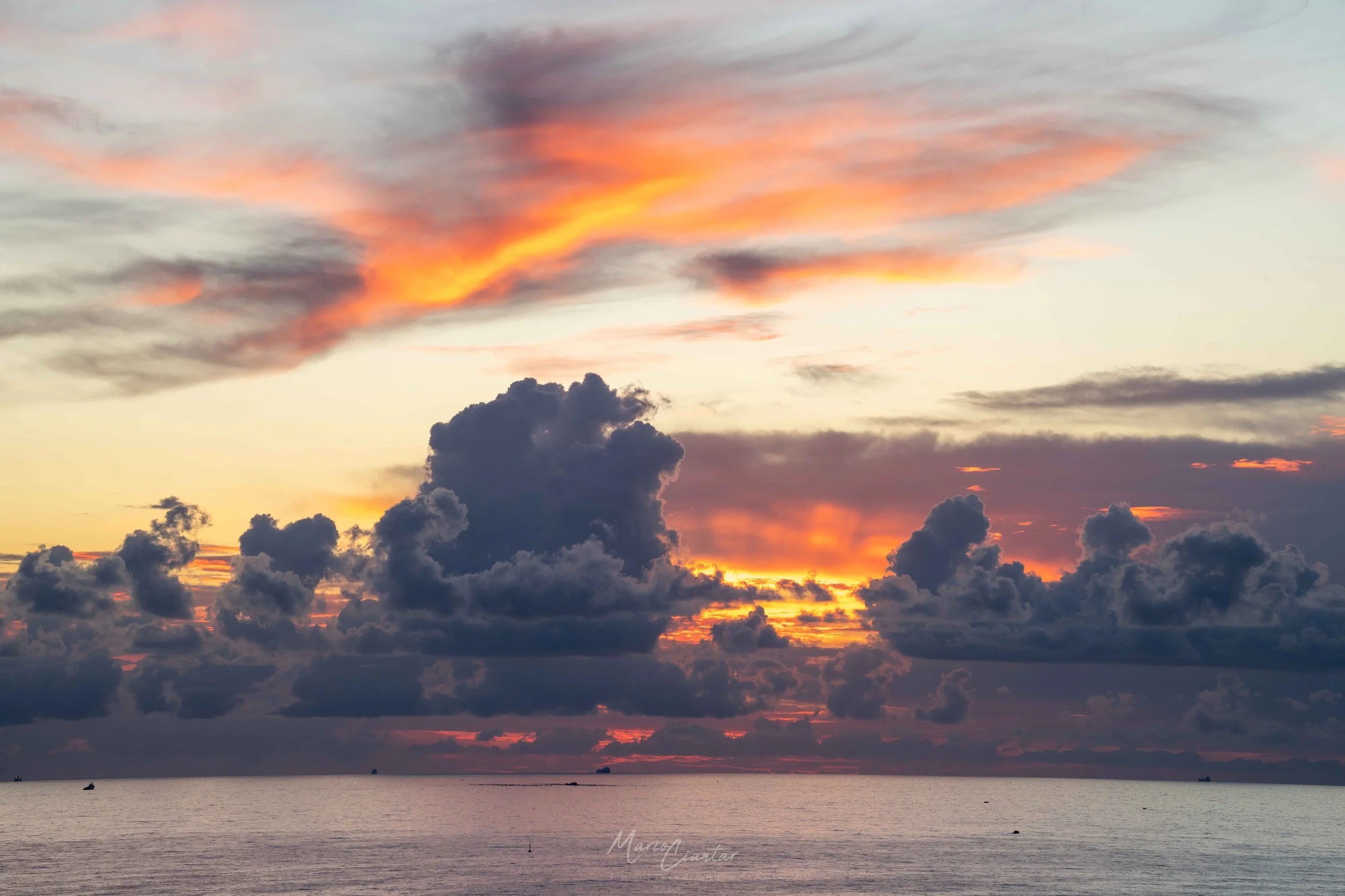 SUNRISE FROM MUNXAR HILL-09770.jpg