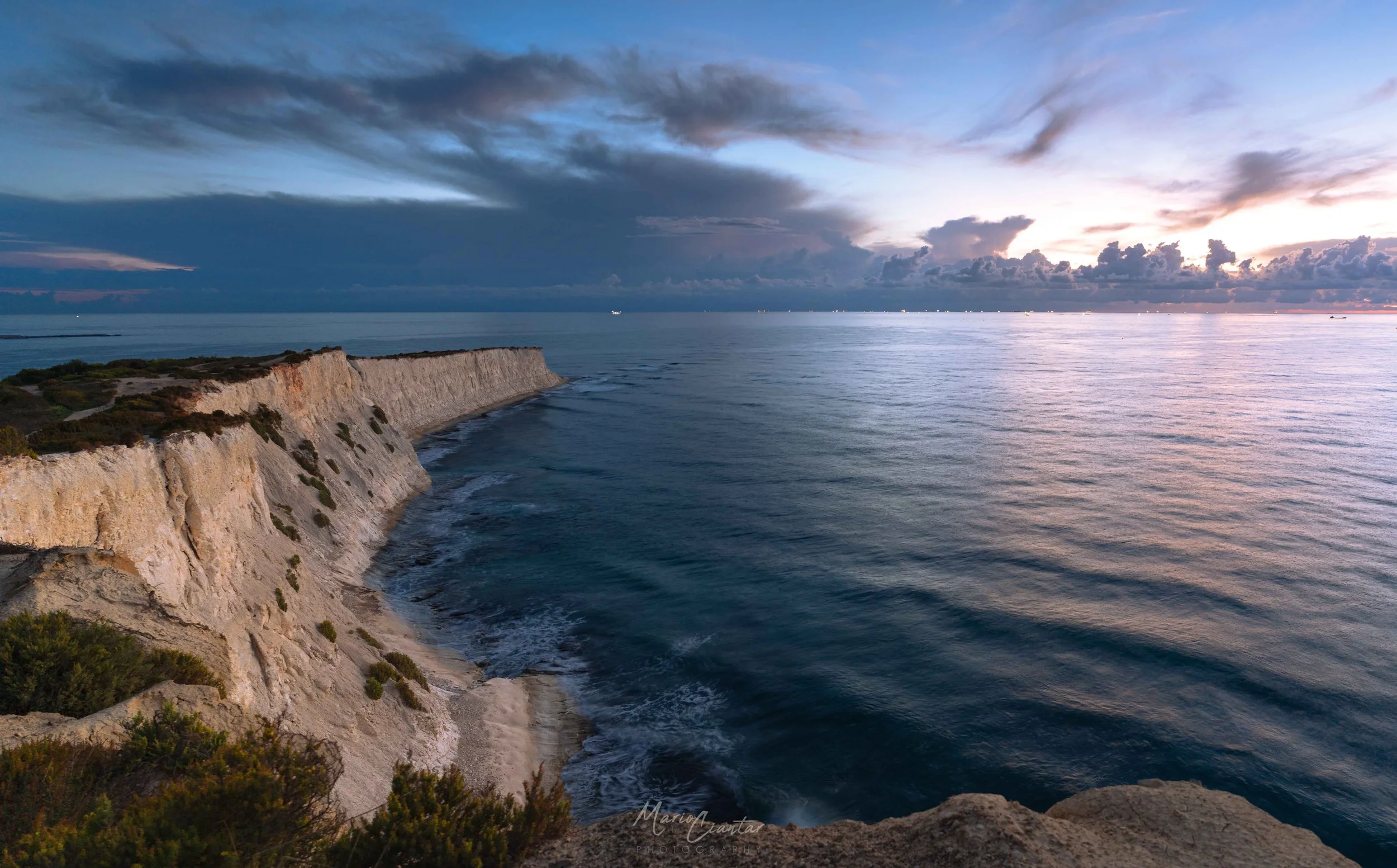 SUNRISE FROM MUNXAR HILL-09724-3.jpg