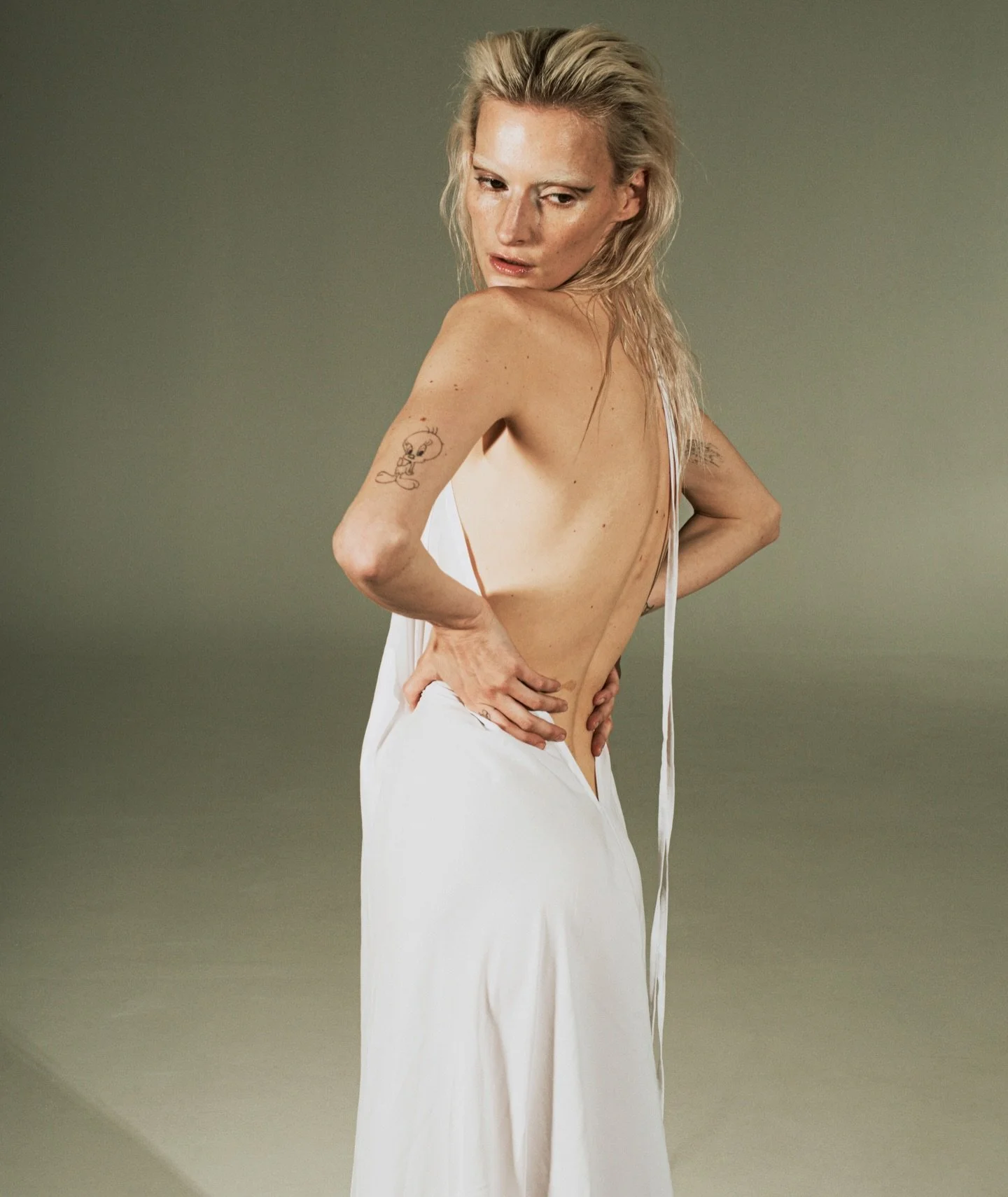 Hair and makeup for @marinevanoutryve 
Shot by @lalo.eva 
In @kinselstudio