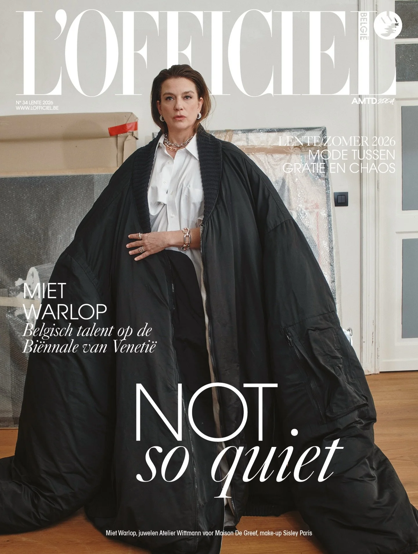 Belgisch talent @miet_warlop op de cover van @lofficielbelgium 

HAIR &amp; MAKEUP FOR @sisleyparisofficial 

Photographer @marienoorbergen 
Talent @miet_warlop warlop
Stylist &amp; Art Director @carolpiron
Production @jadedierckx @clara_codo_ 
Makeu
