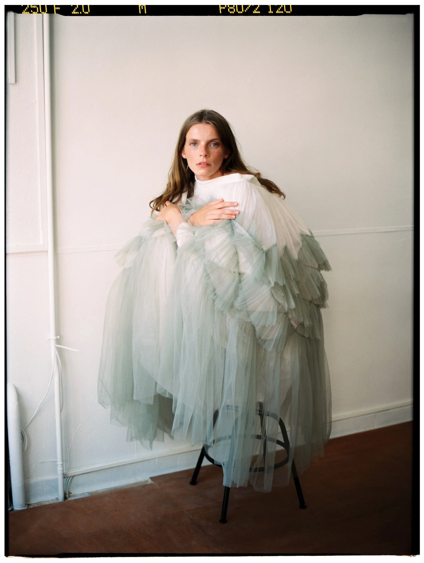 Blast from the past. Give it a swipe 🔛
Images by @mathiashannes 

Hair and makeup for a shoot in the old @kinselstudio 
When our studio was an old classroom.
Beauty on picture is @merelwessing from @hmmagency 
Styling by @laynaisle