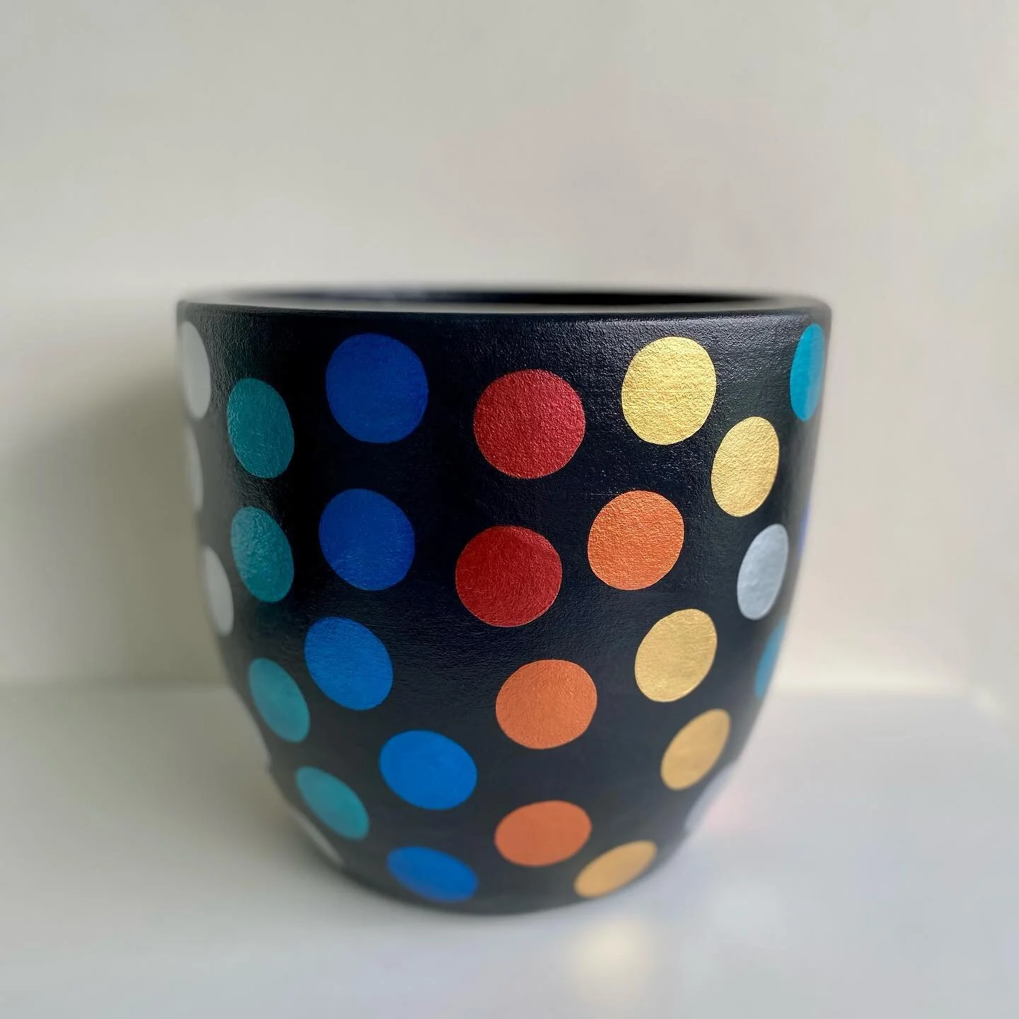 You can’t have a bad day in polka dots! The Polka pot, only one left on the website now.