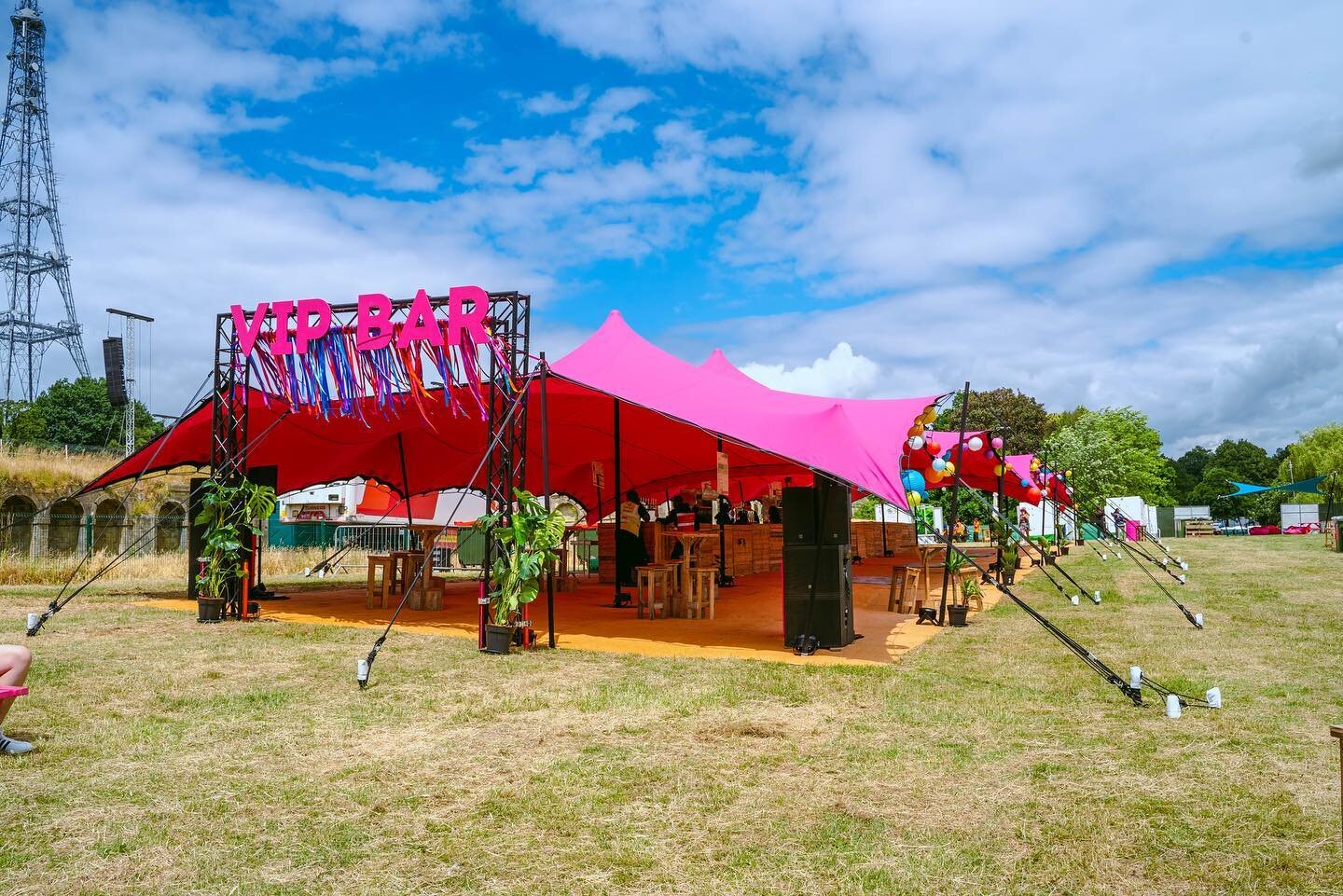 Not all stretch tents are Chino! We have lots of different coloured stretch tents available. Pink, Green, Blue, Orange, Yellow, Black, Platinum, White and of course Chino. 

Photo credit for these snaps  go to credit Chelsea Lee photography. 

#stret