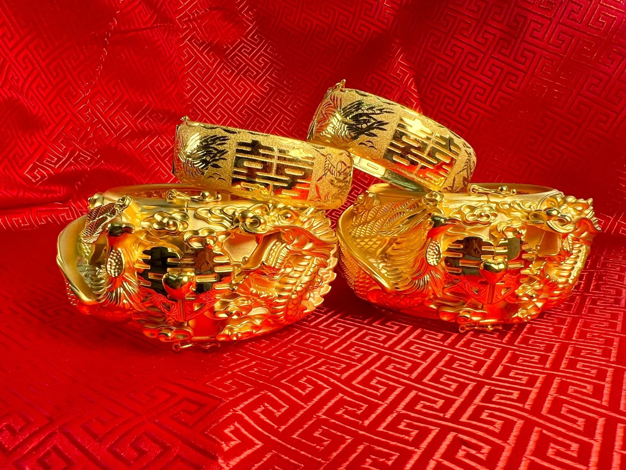 有榮珠寶鐘錶金行
Yau Wing Jewellery & Watch Co BESPOKE Choice Award 優秀服務大獎 - Wedding Jewellery