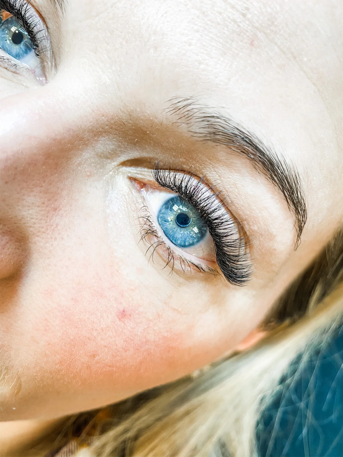 volume lash extensions longe tree co.JPG