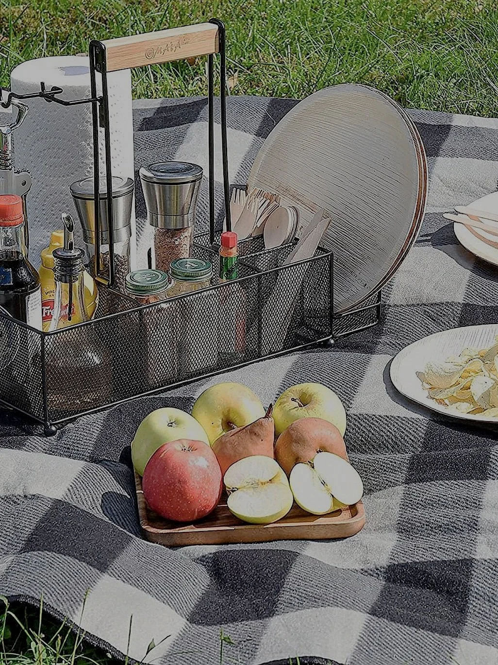 14 Tailgating Essentials You DON’T Want To Forget On Game Day
