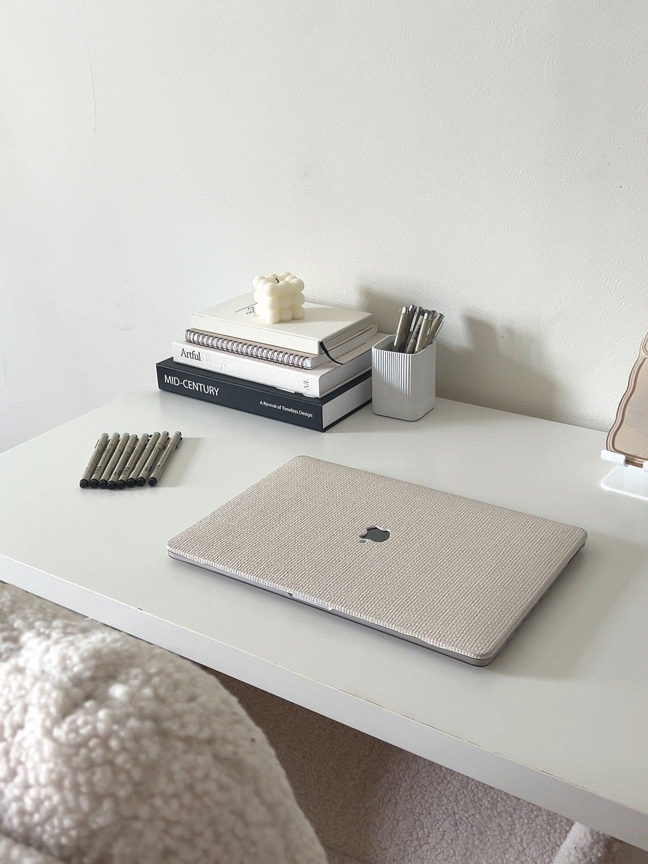 Aesthetic Desk Setup For The Cozy Minimalist (A Tour)