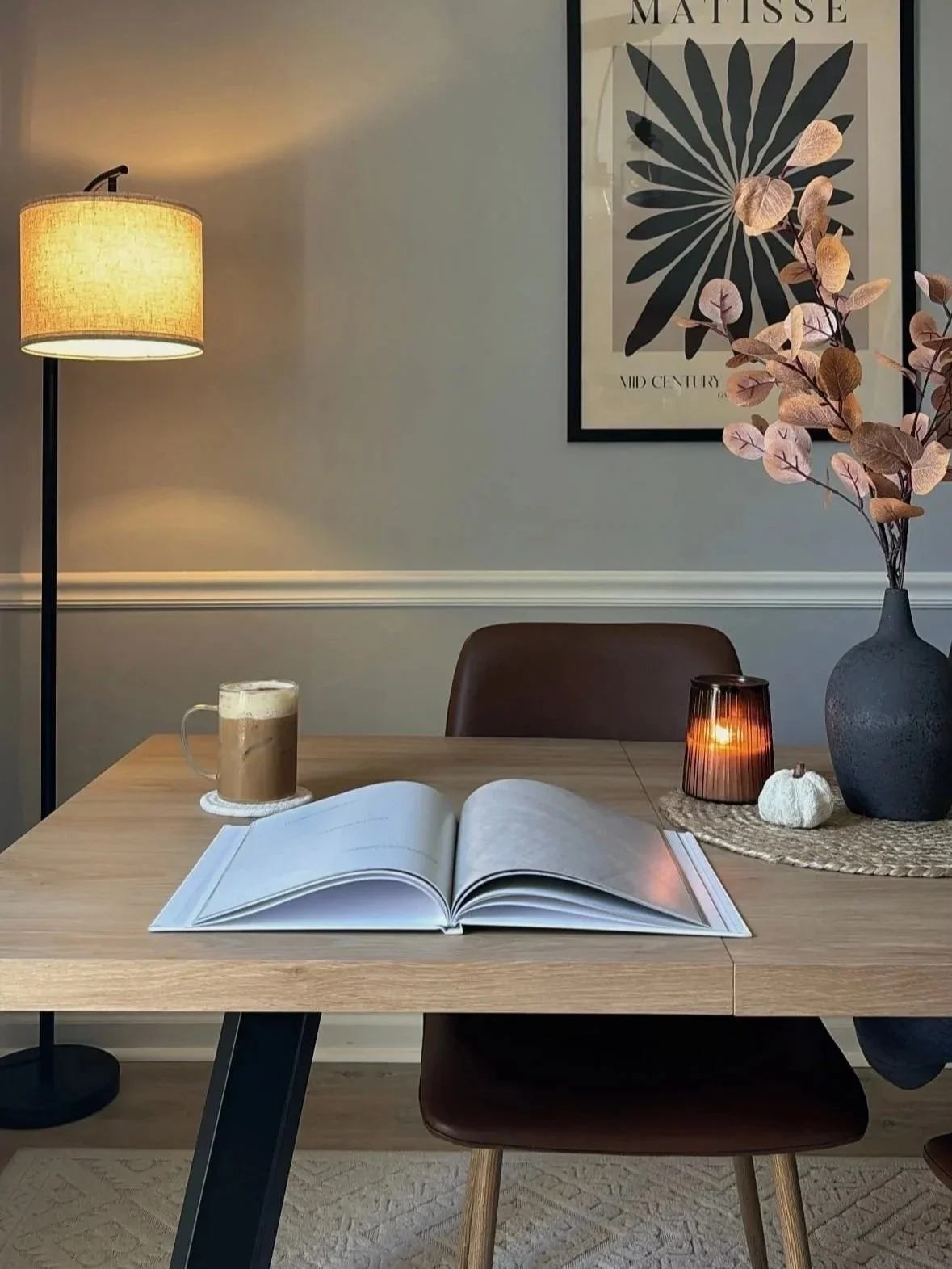 4 Tweaks That Make Your Home Office Feel Expensive (Even When It’s Not)