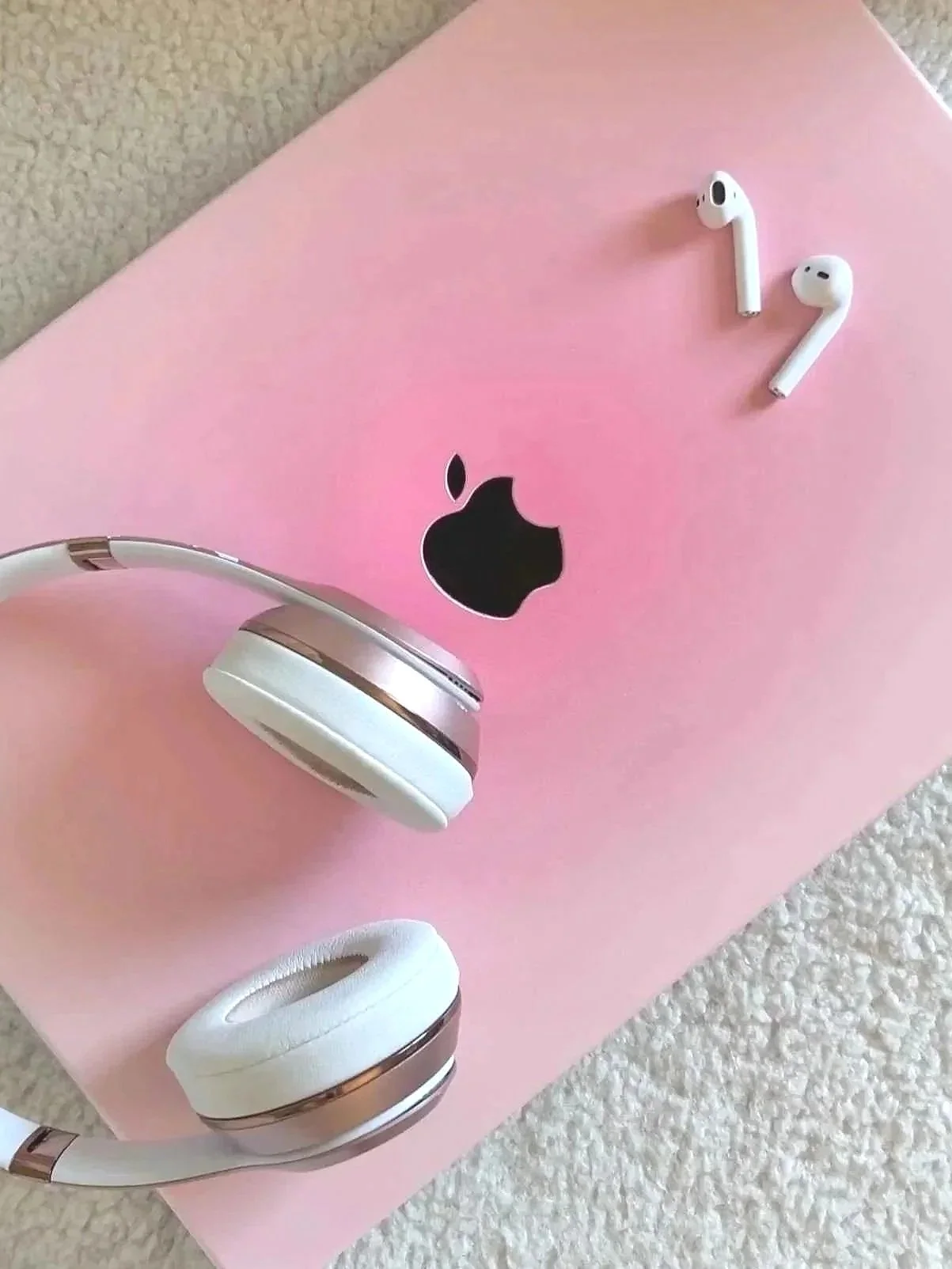 11 Easy Ways To Make Your MacBook Feel Less Chaotic (Organization Hacks)