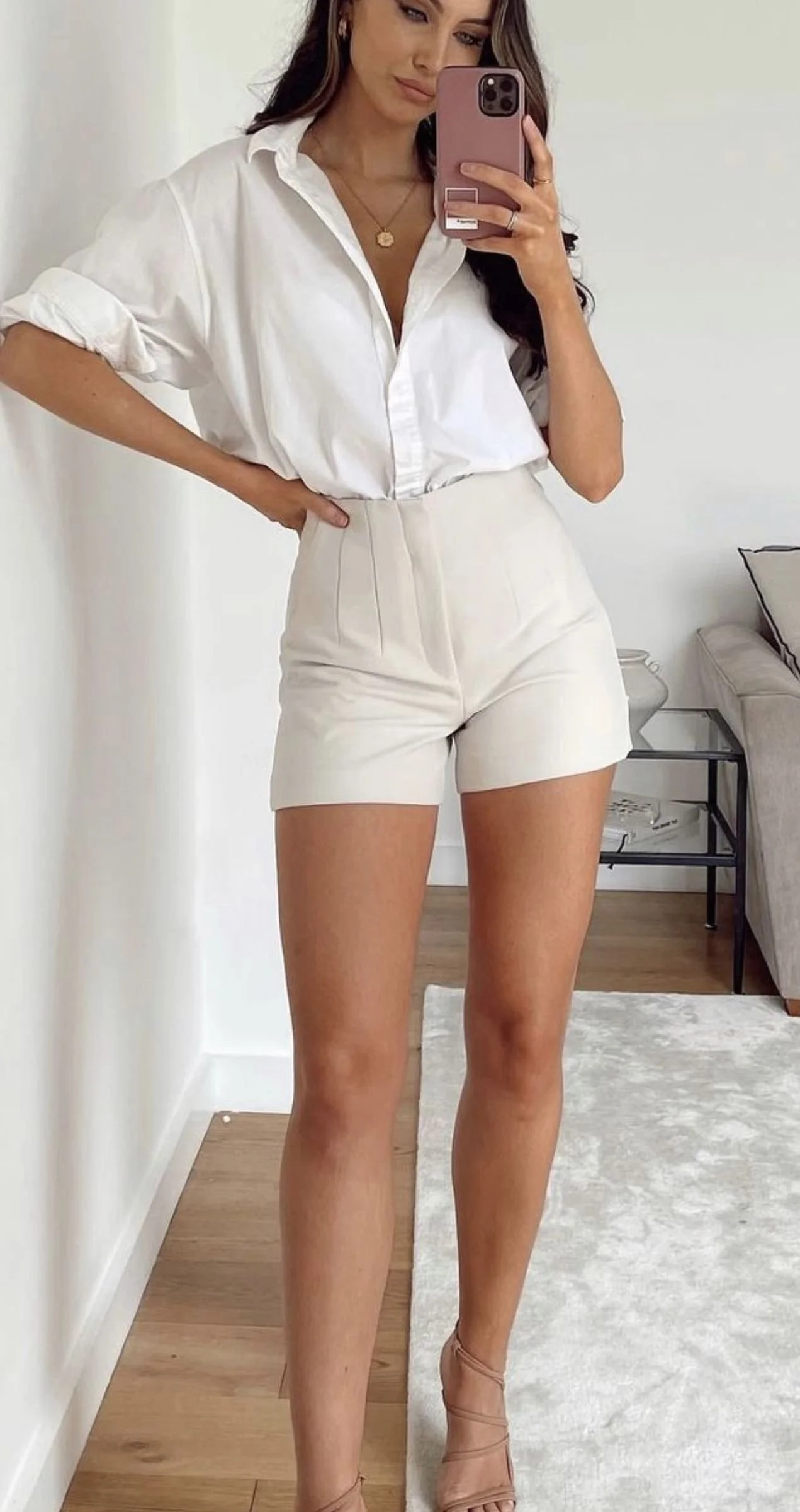 aesthetic shorts outfit