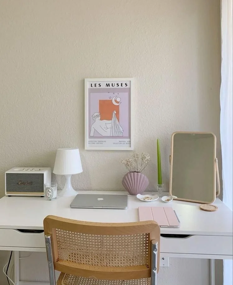 5 Minimalist Desk Setups Perfect For Your Dorm Room — Nikki Lo