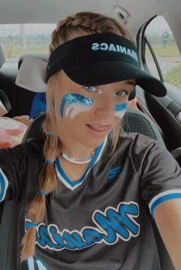 17 Super Cute & Easy Ideas For Game Day Face Paint! — nikki lo