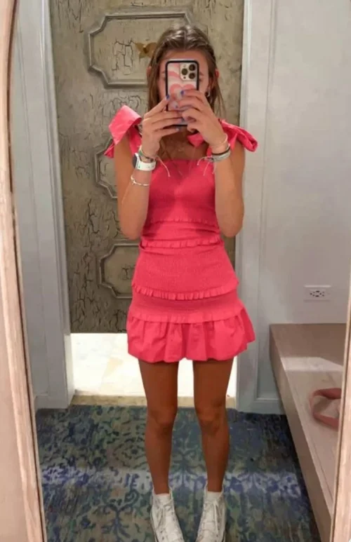 What To Wear To A Tennis Match (14 Stylish Outfits!) — Nikki Lo