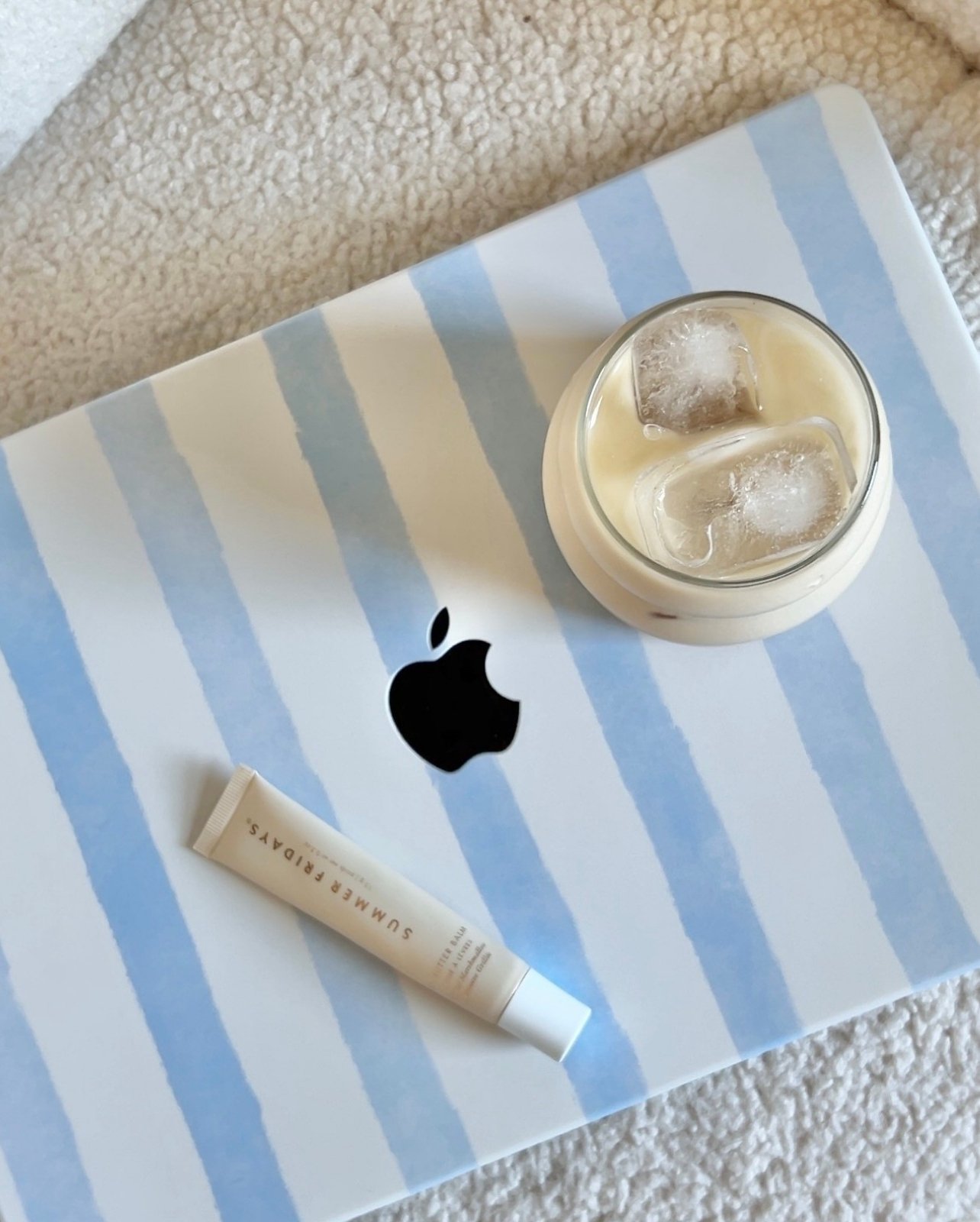 how to customize your macbook macos 27 golden gate