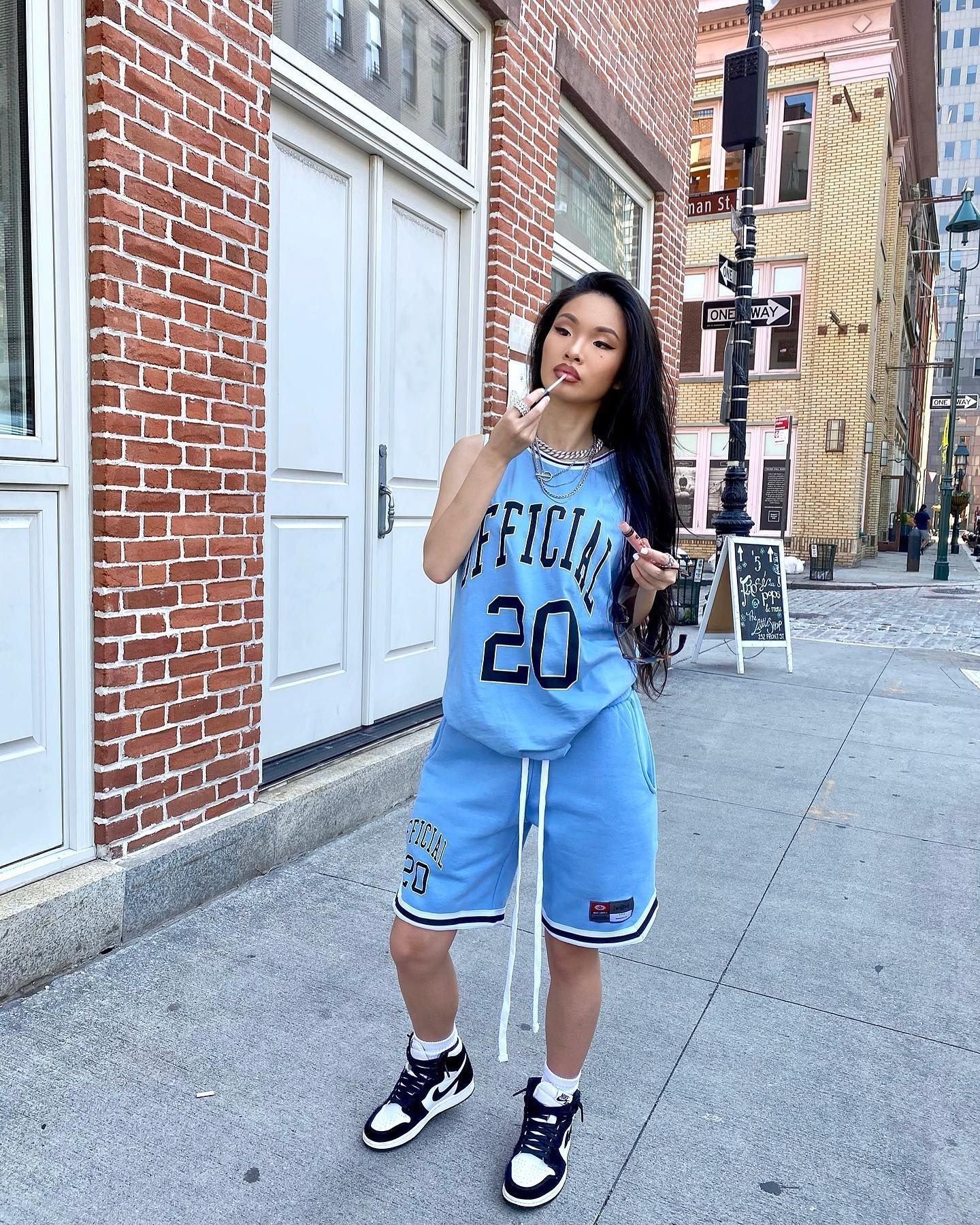 Arving glans yderligere 23 Sporty Casual Outfit Ideas To Wear To A Basketball Game! — Nikki Lo