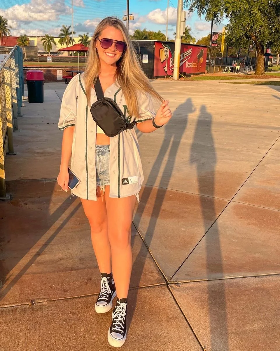 How to style a baseball jersey ⚾️🏟️ #ootd #grwm #streetwear