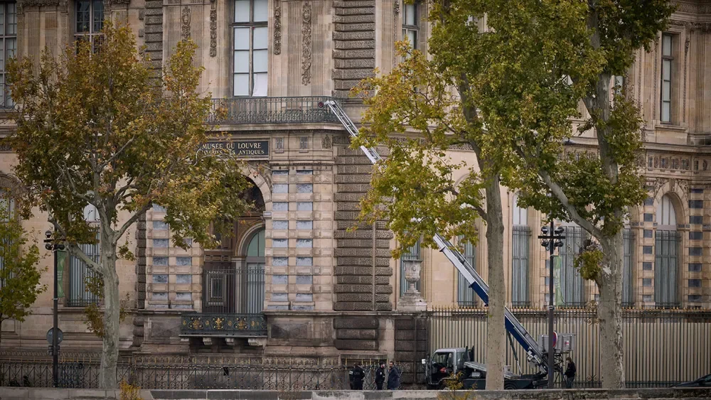 Louvre Jewel Heist Doc in the Works from R.J. Cutler, Laurent Bouzereau 