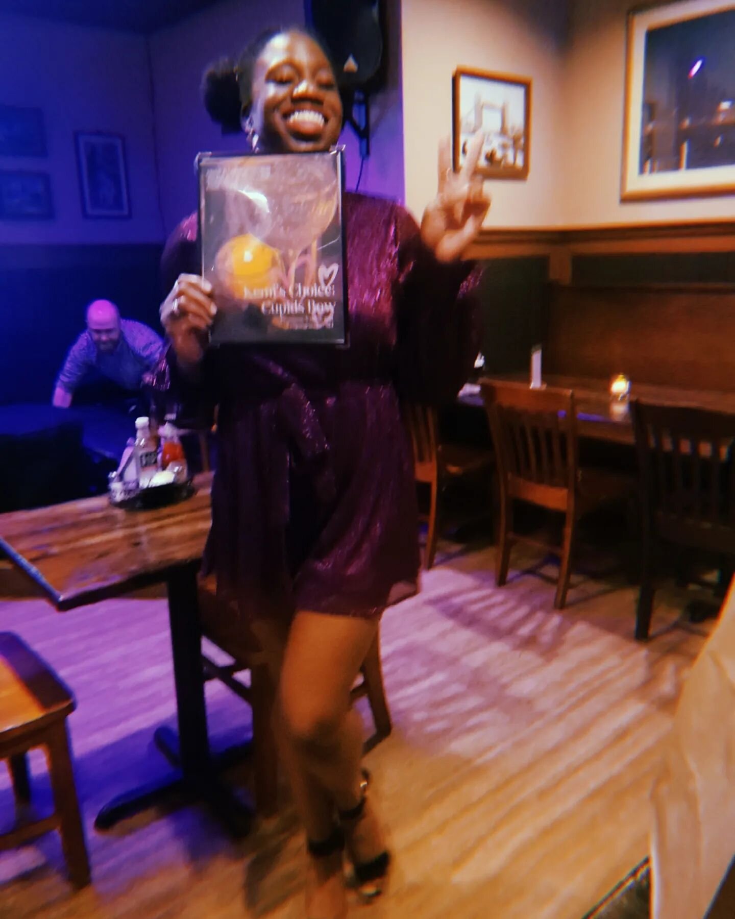 Played some tunes and served some looks with my custom Valentine's cocktail #cupidsbow 🥂💘

s/o to @bootsieandthegroove, @chrishonmusic, and @the_musselman for the grooviest of grooves. Till next time @hawkandgriffin!
